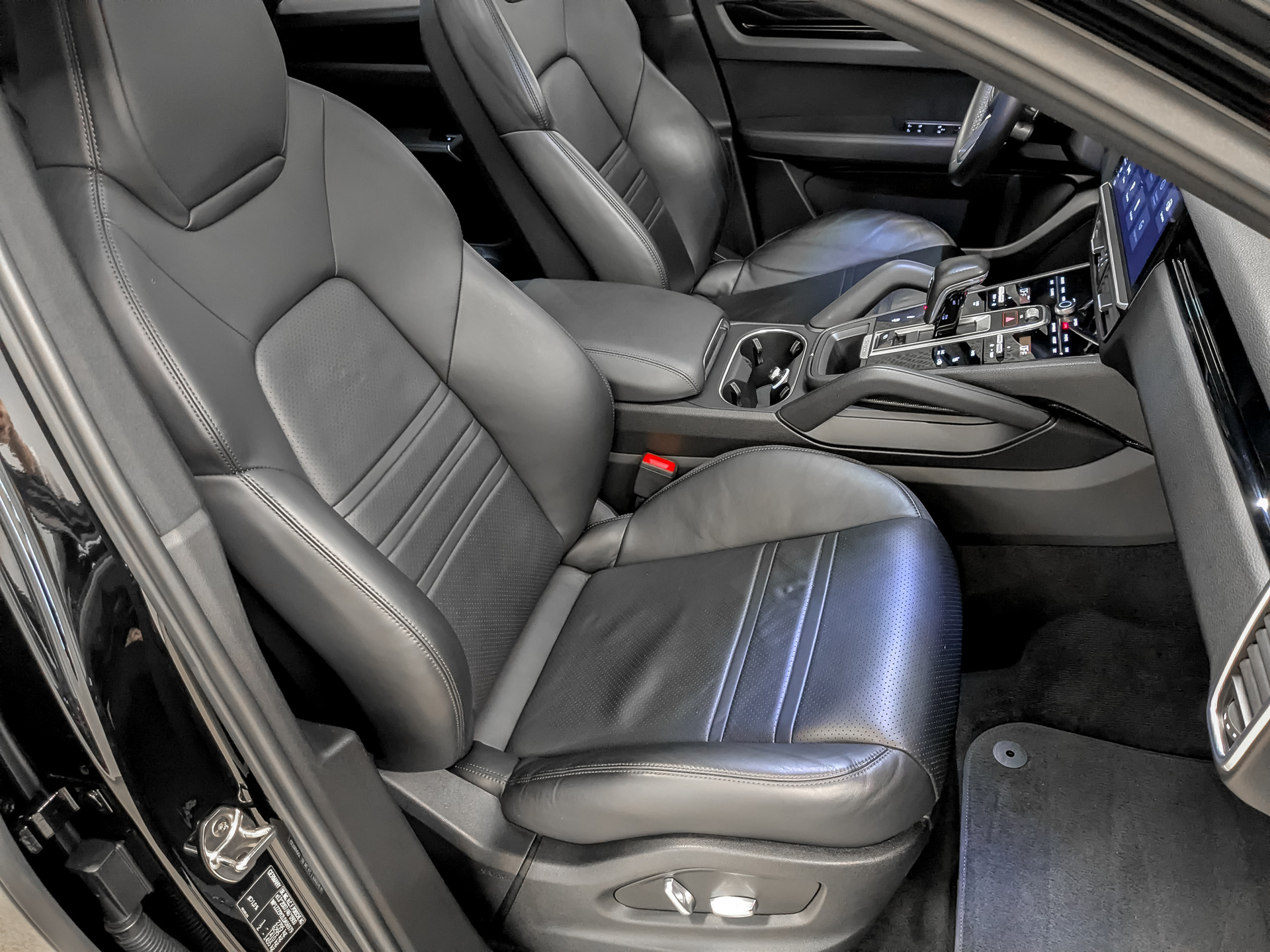 PORSCHE Cayenne Coupe I 3.00 (340 л.с), автомат, 2019, пробег 112 250 км