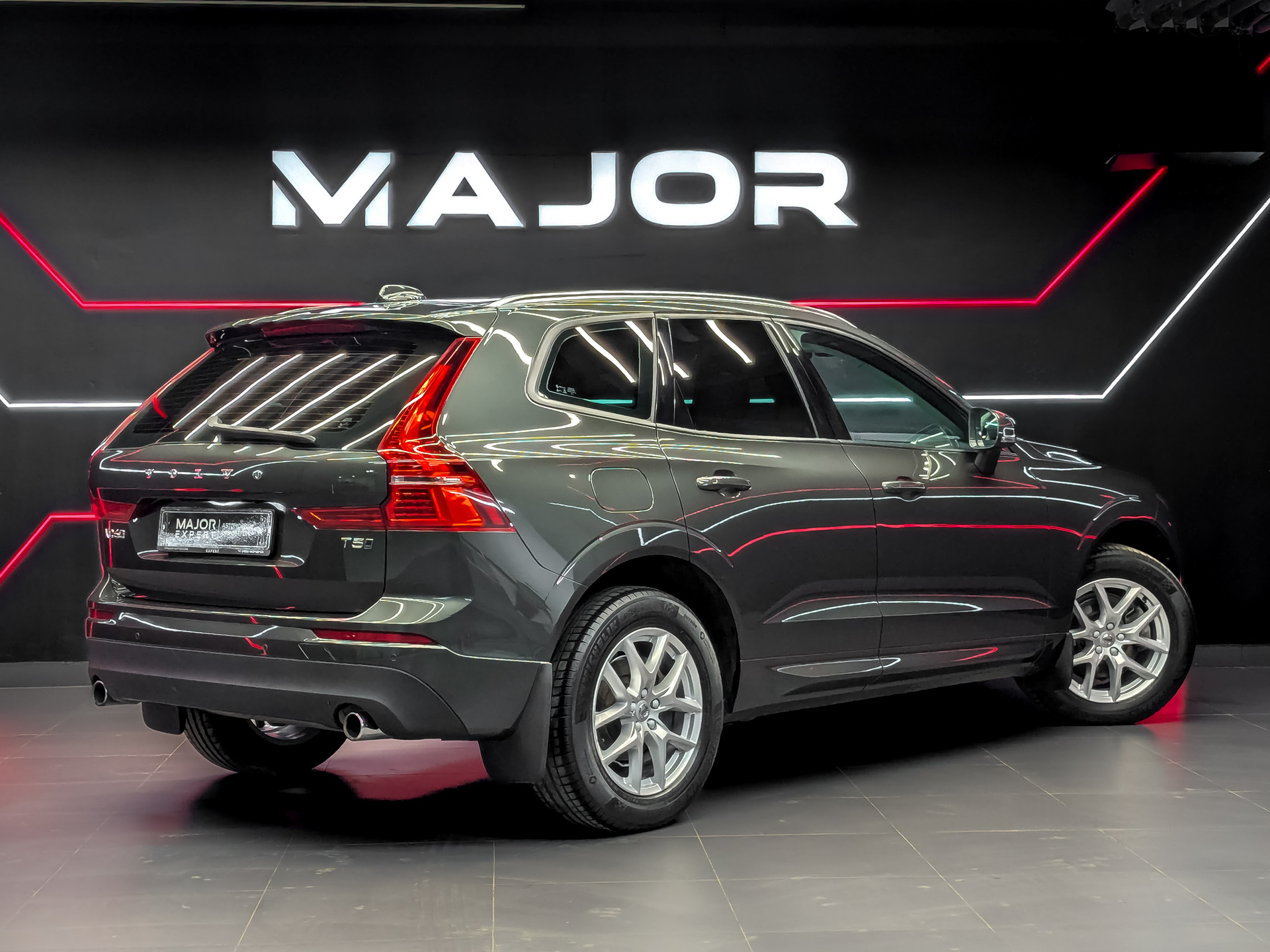 VOLVO XC60 2.00 (249 л.с), автомат, 2020, пробег 74 072 км