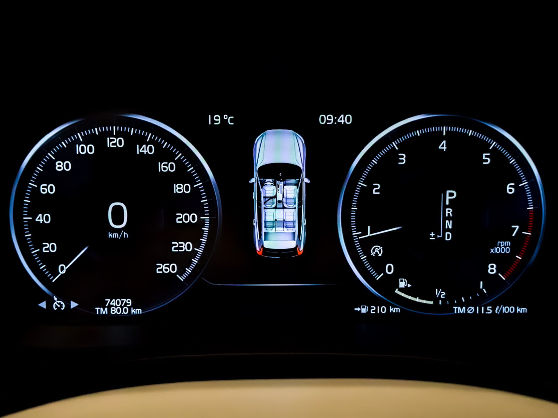 VOLVO XC60 2.00 (249 л.с), автомат, 2020, пробег 74 072 км