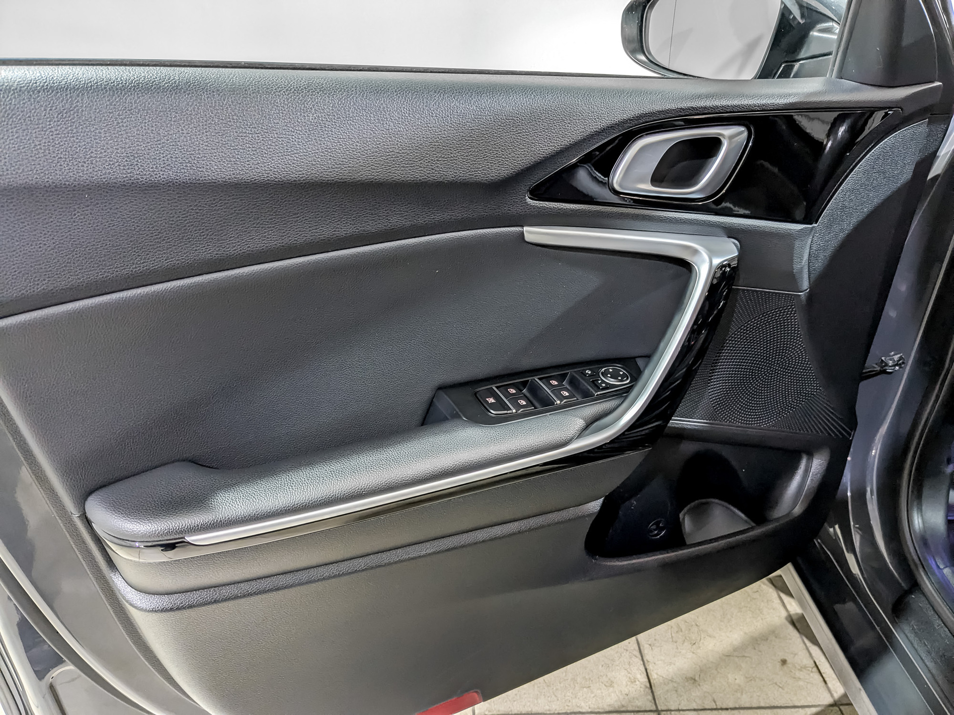 KIA Ceed 1.60 (128 л.с), автомат, 2020, пробег 74 274 км