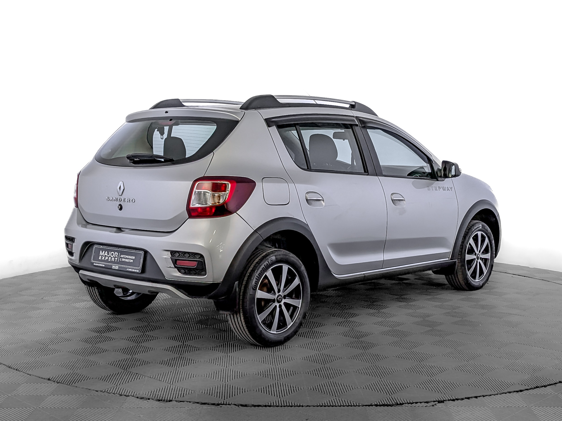 RENAULT Sandero 1.60 (82 л.с), механическая, 2019, пробег 32 690 км