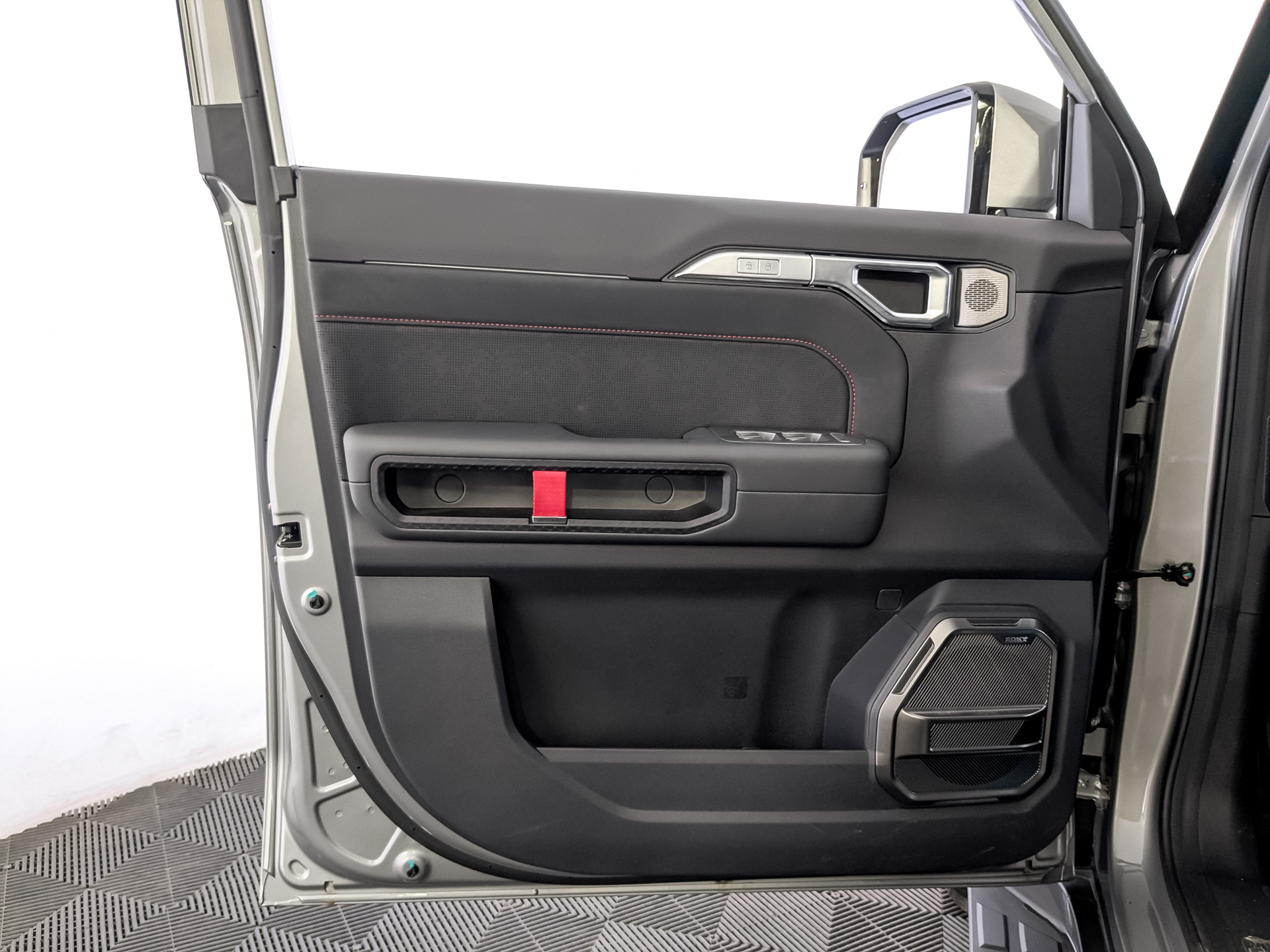JETOUR T2 2.00 (245 л.с), автомат, 2024, пробег 1 694 км