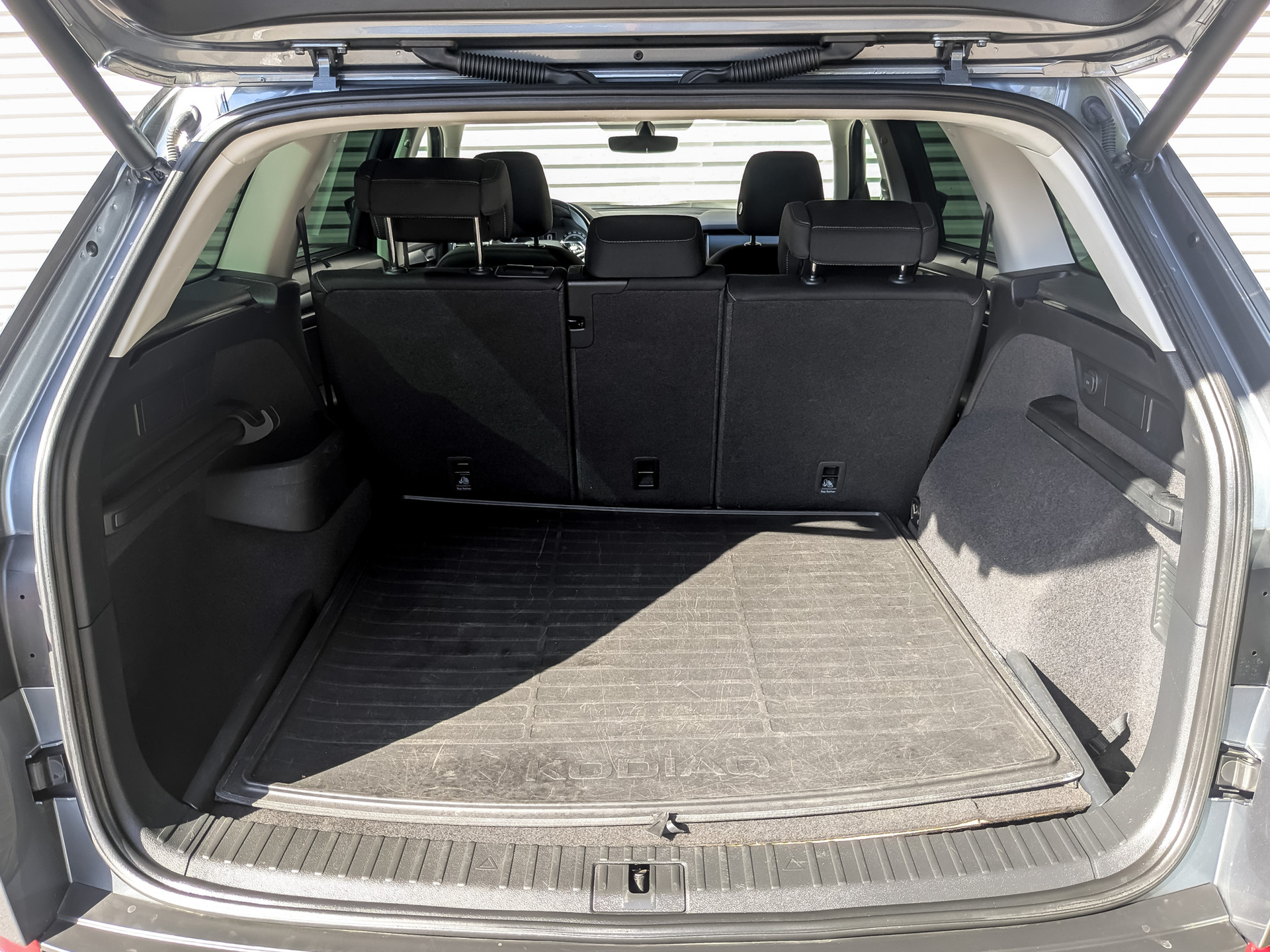 SKODA Kodiaq 2.00 (180 л.с), автомат, 2021, пробег 139 495 км