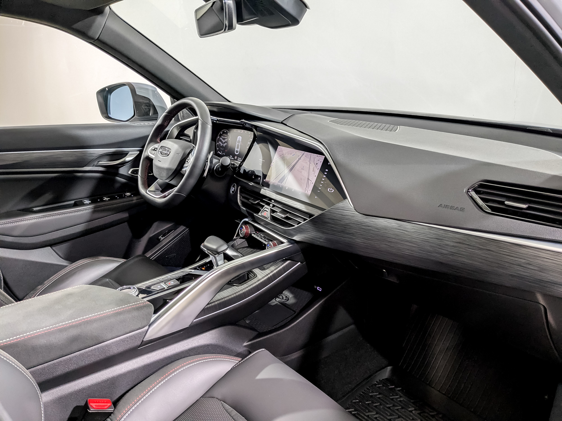 GEELY Tugella 2.00 (238 л.с), автомат, 2022, пробег 28 365 км