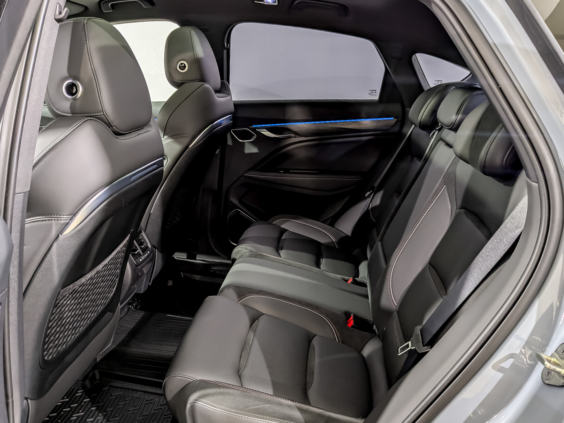GEELY Tugella 2.00 (238 л.с), автомат, 2022, пробег 28 365 км
