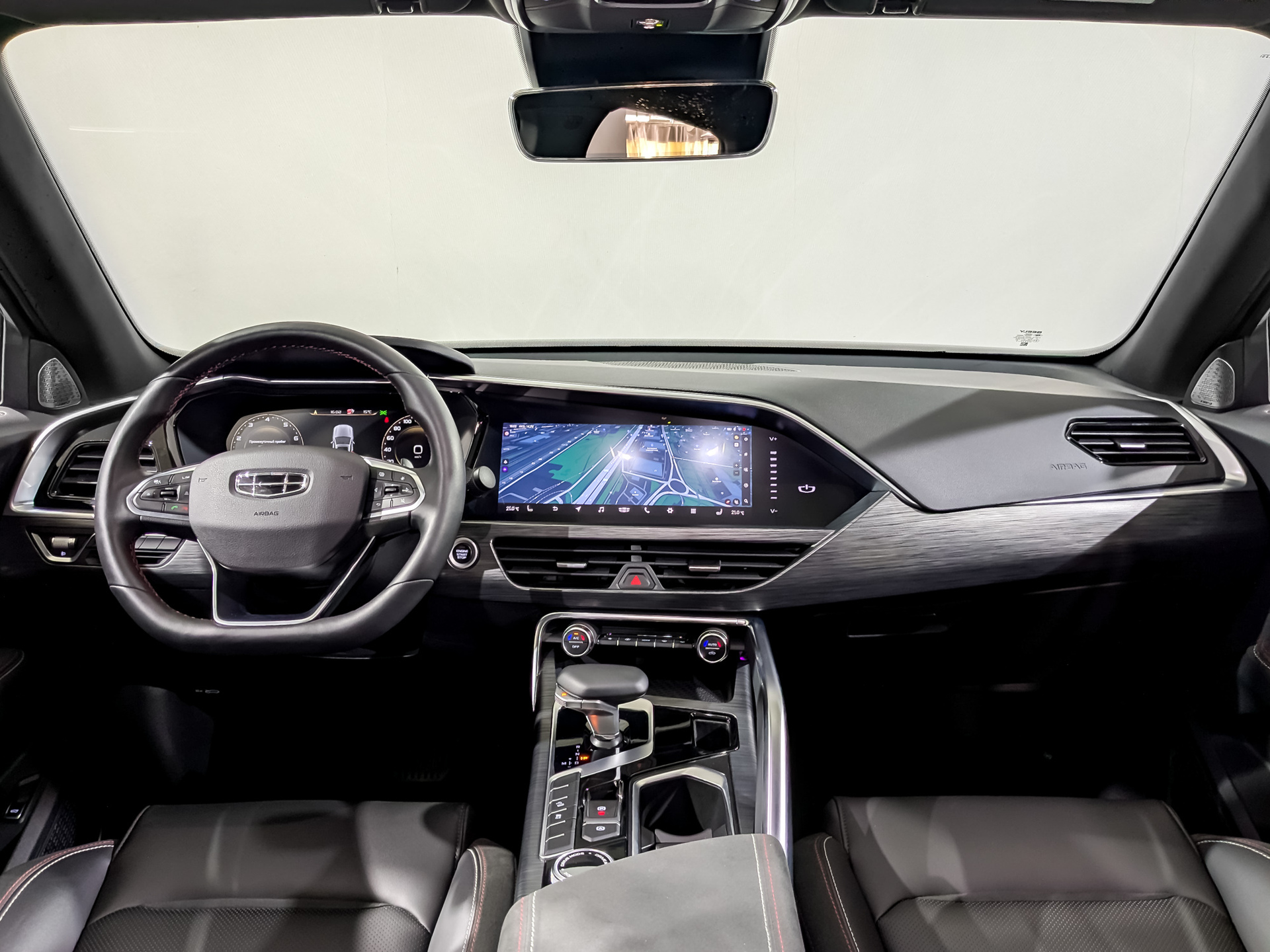 GEELY Tugella 2.00 (238 л.с), автомат, 2022, пробег 28 365 км