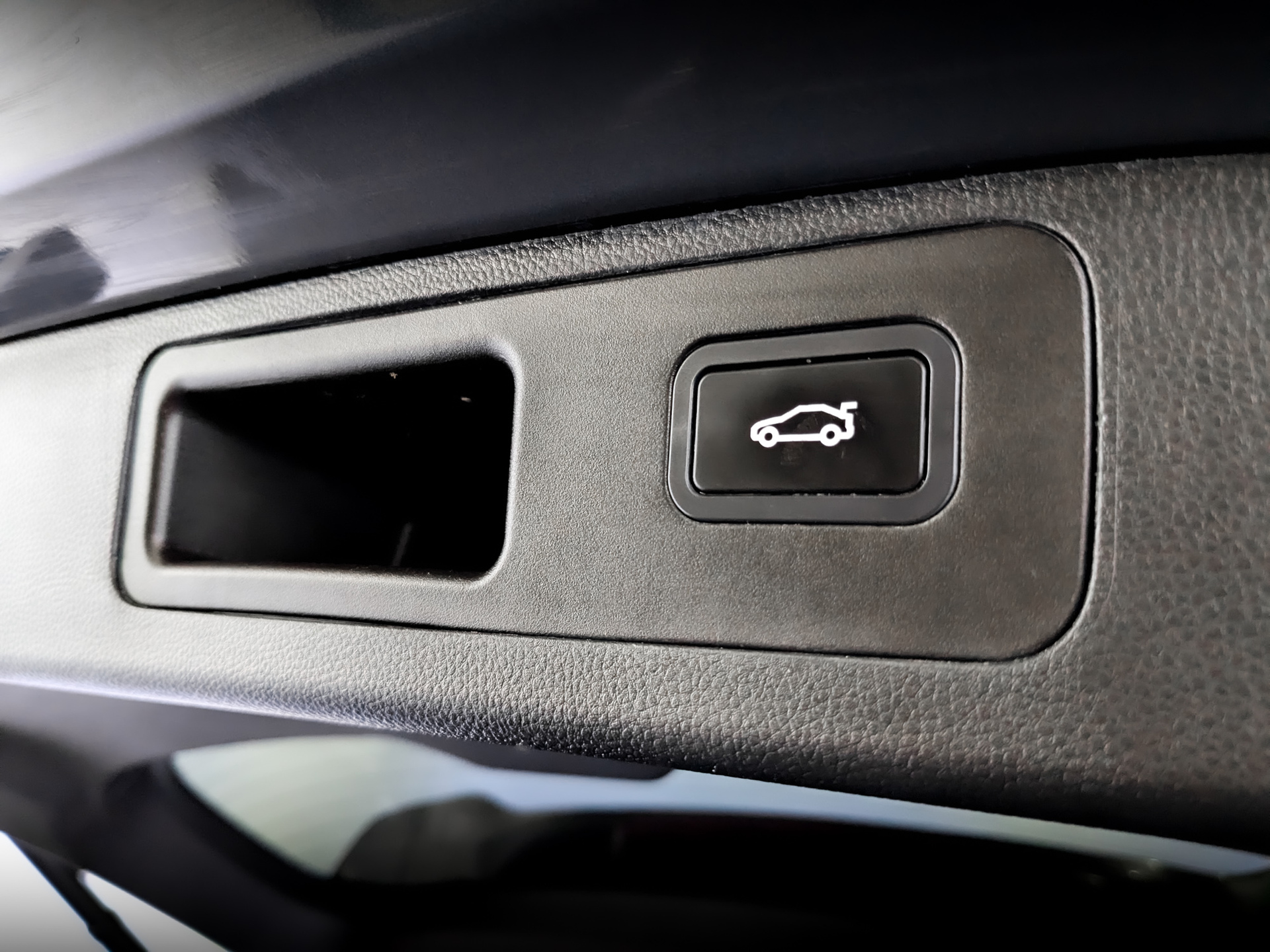 GEELY Okavango 2.00 (200 л.с), автомат, 2024, пробег 12 160 км
