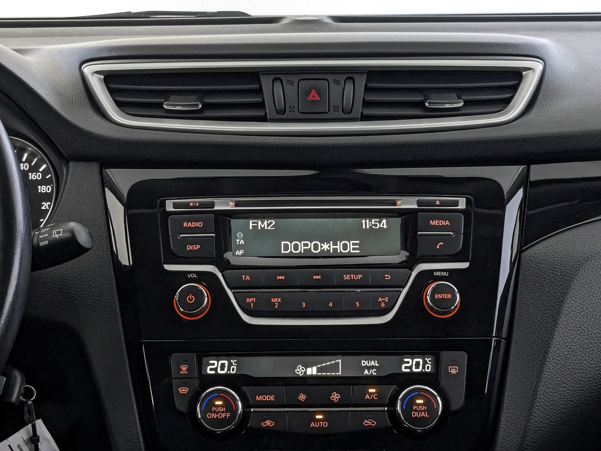 NISSAN Qashqai 1.20 (115 л.с), автомат, 2017, пробег 80 876 км