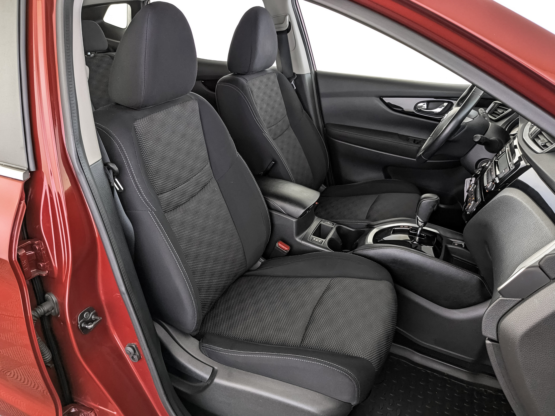 NISSAN Qashqai 1.20 (115 л.с), автомат, 2017, пробег 80 876 км
