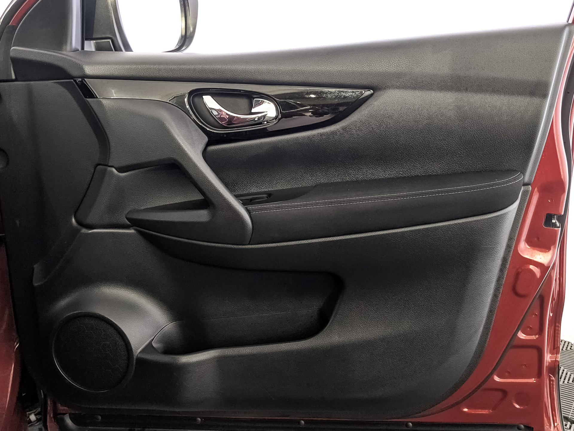 NISSAN Qashqai 1.20 (115 л.с), автомат, 2017, пробег 80 876 км