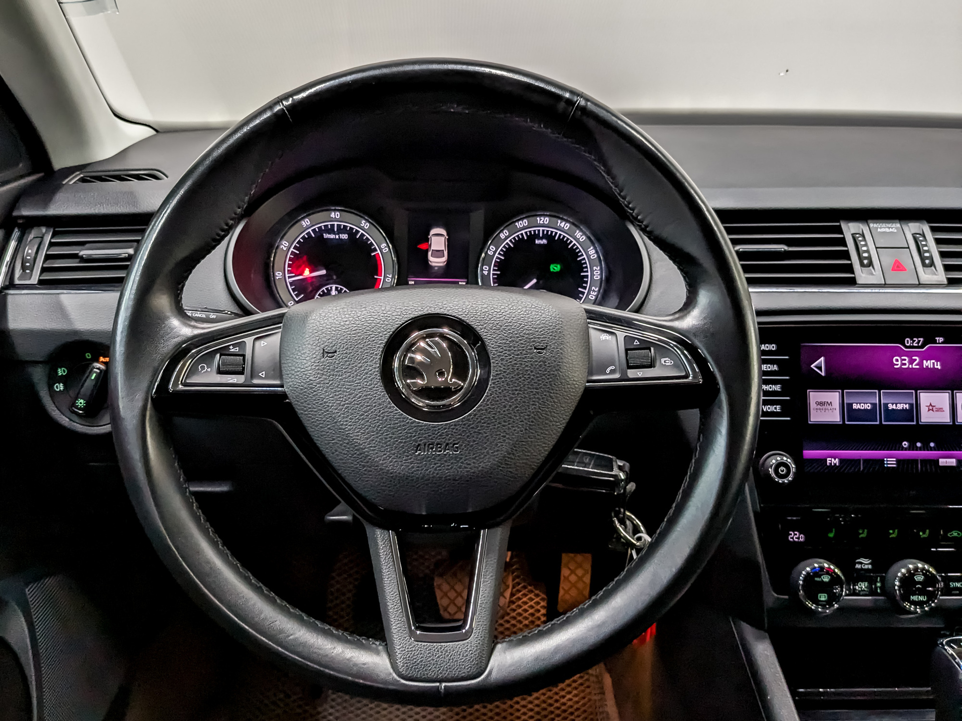 SKODA Octavia 1.80 (180 л.с), автомат, 2018, пробег 91 921 км