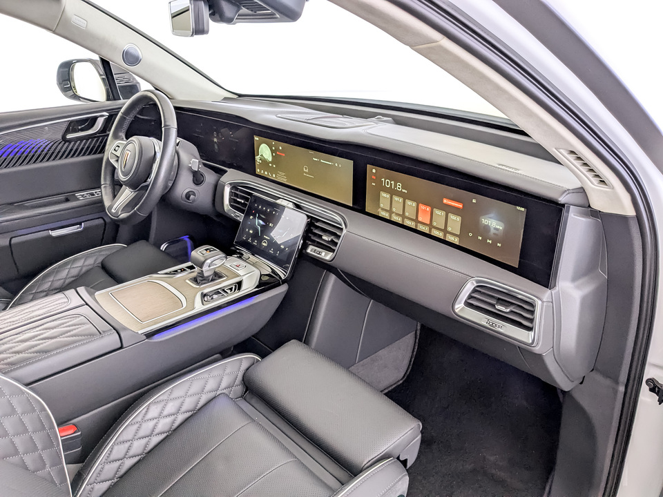 Фото Hongqi E-HS9 с пробегом 22395 км