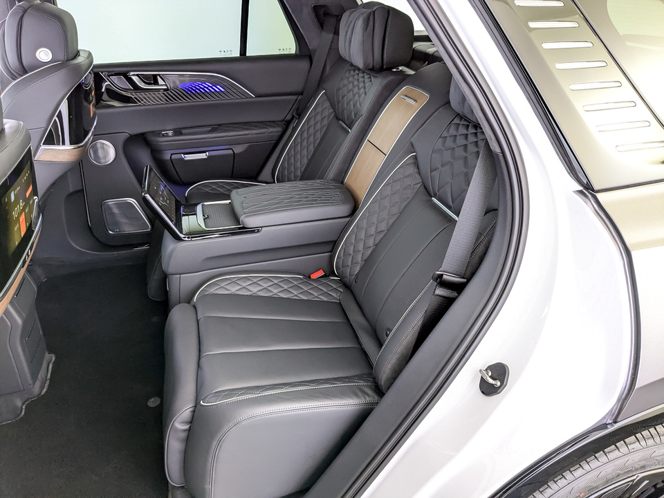 Фото Hongqi E-HS9 с пробегом 22395 км
