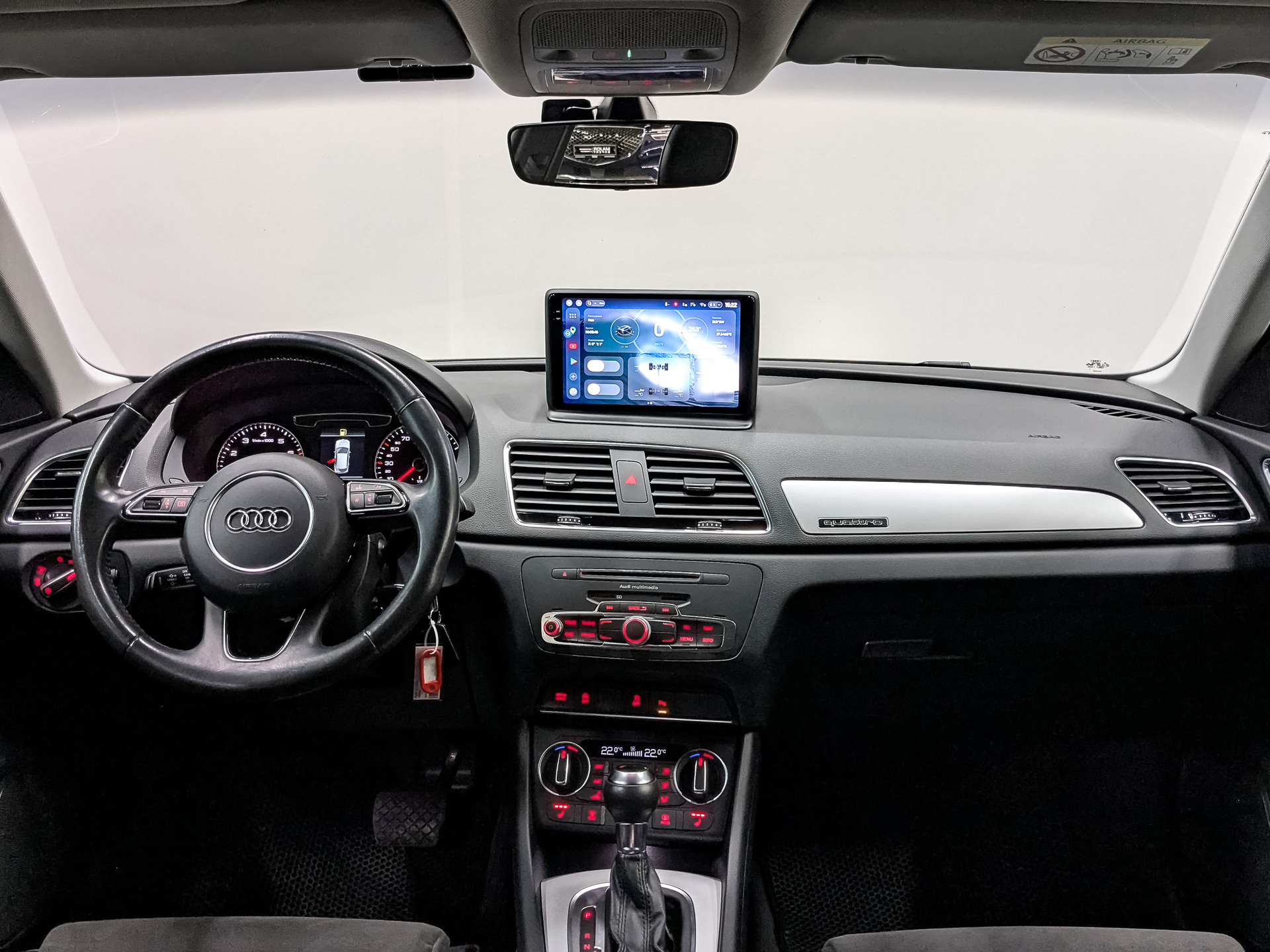AUDI Q3 2.00 (180 л.с), автомат, 2017, пробег 76 827 км