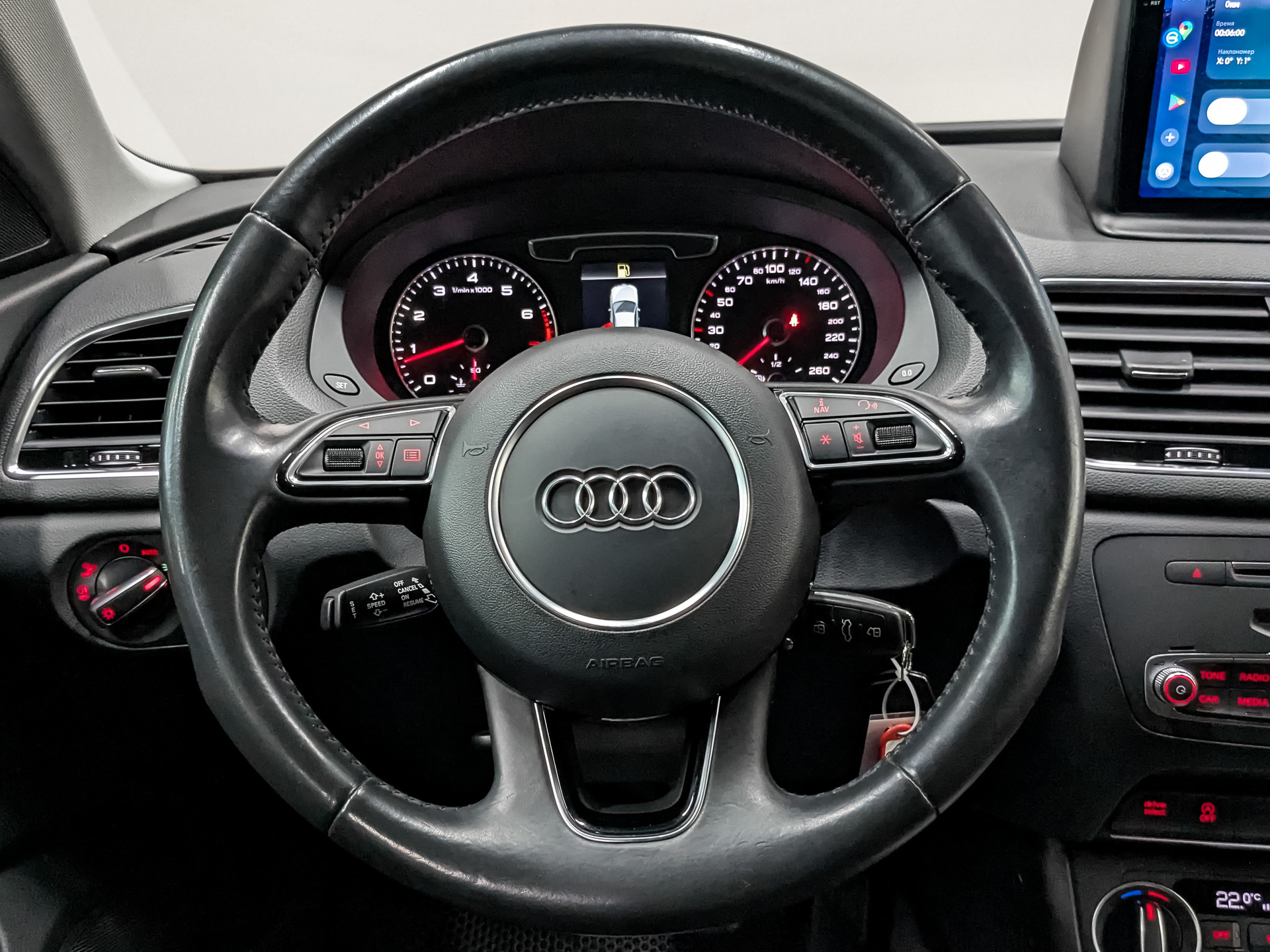 AUDI Q3 2.00 (180 л.с), автомат, 2017, пробег 76 827 км