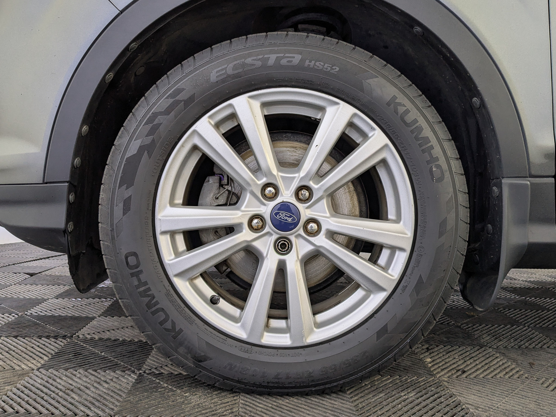 FORD Kuga 2.50 (150 л.с), автомат, 2018, пробег 186 959 км