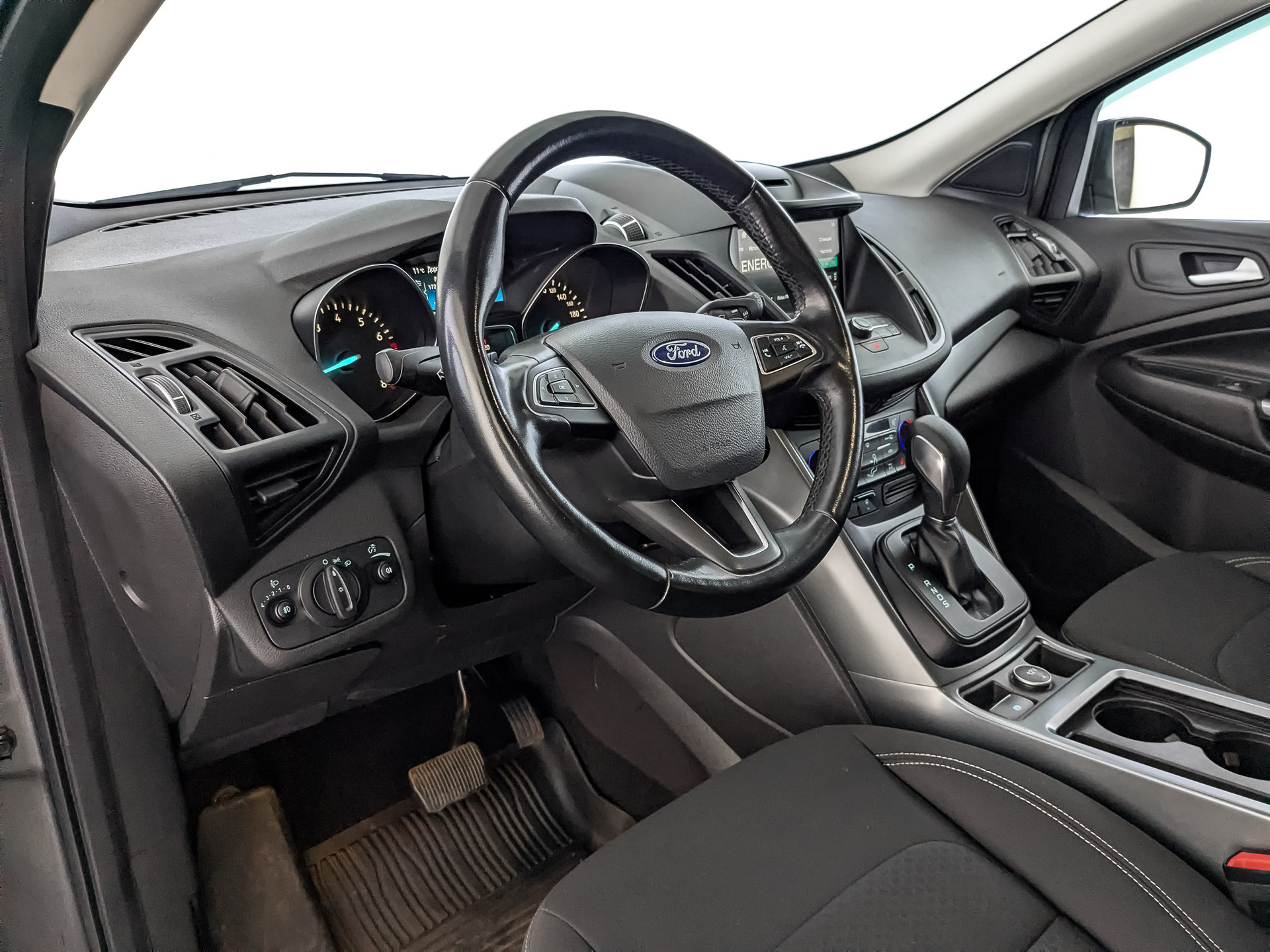 FORD Kuga 2.50 (150 л.с), автомат, 2018, пробег 186 959 км
