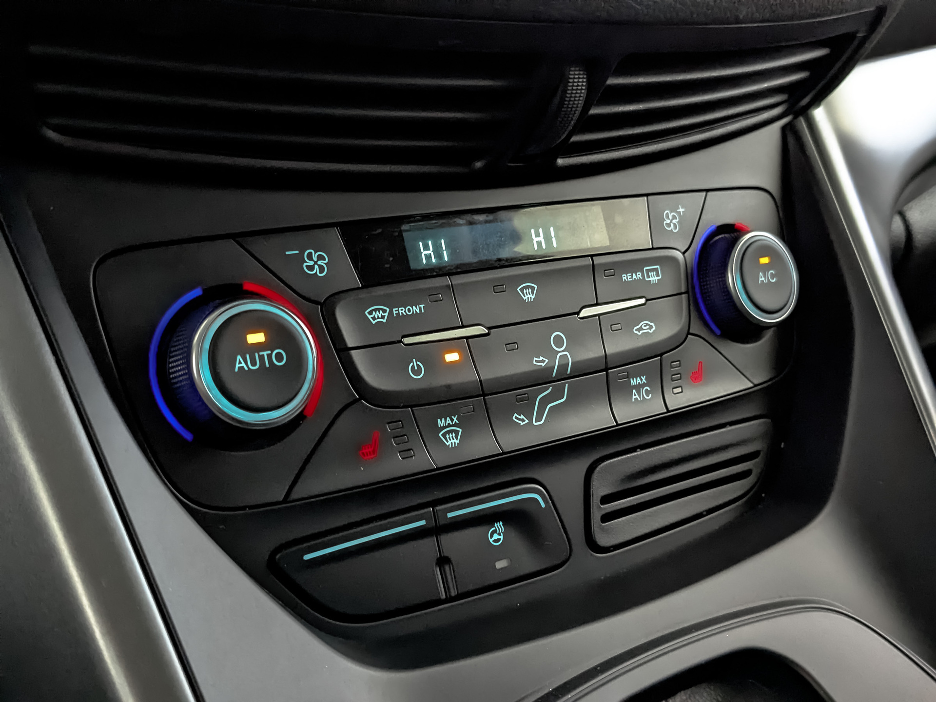 FORD Kuga 2.50 (150 л.с), автомат, 2018, пробег 186 959 км