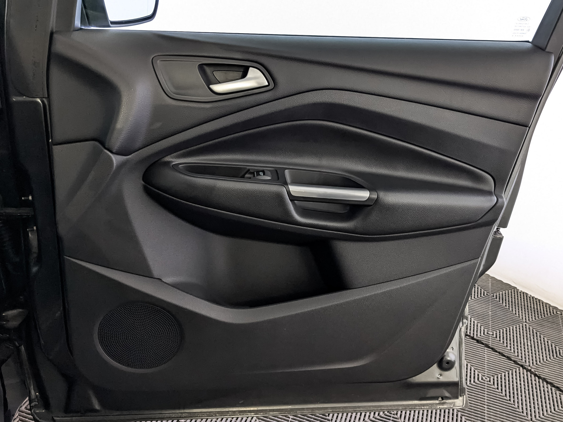 FORD Kuga 2.50 (150 л.с), автомат, 2018, пробег 186 959 км