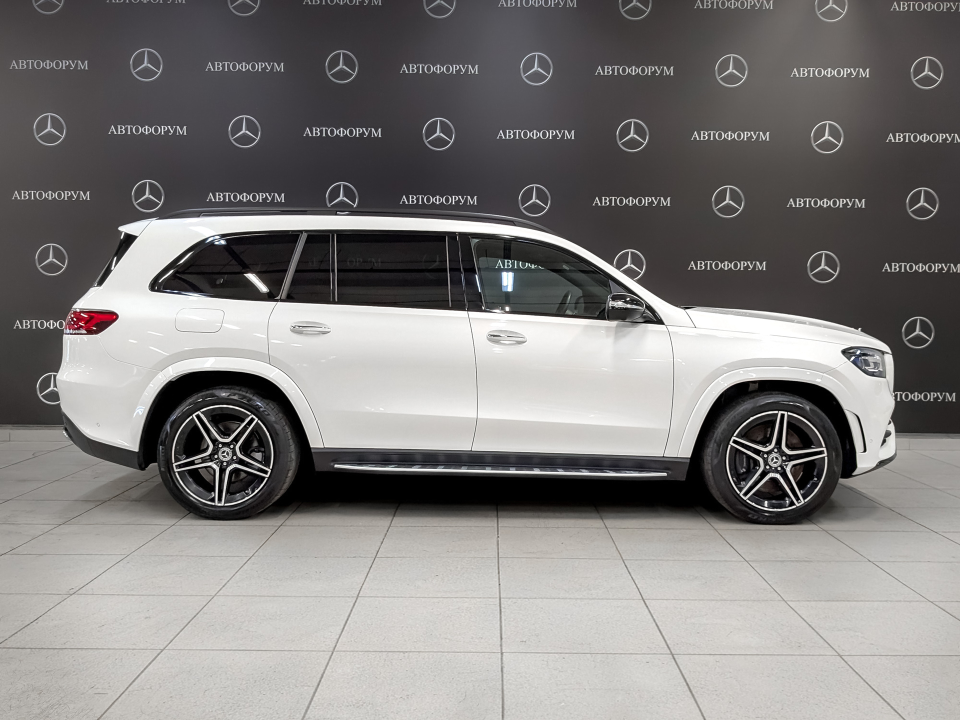 MERCEDES-BENZ GLS 3.00 (367 л.с), автомат, 2020, пробег 52 100 км