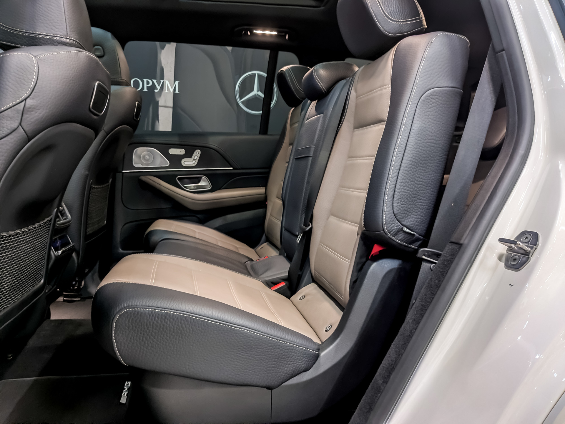 MERCEDES-BENZ GLS 3.00 (367 л.с), автомат, 2020, пробег 52 100 км
