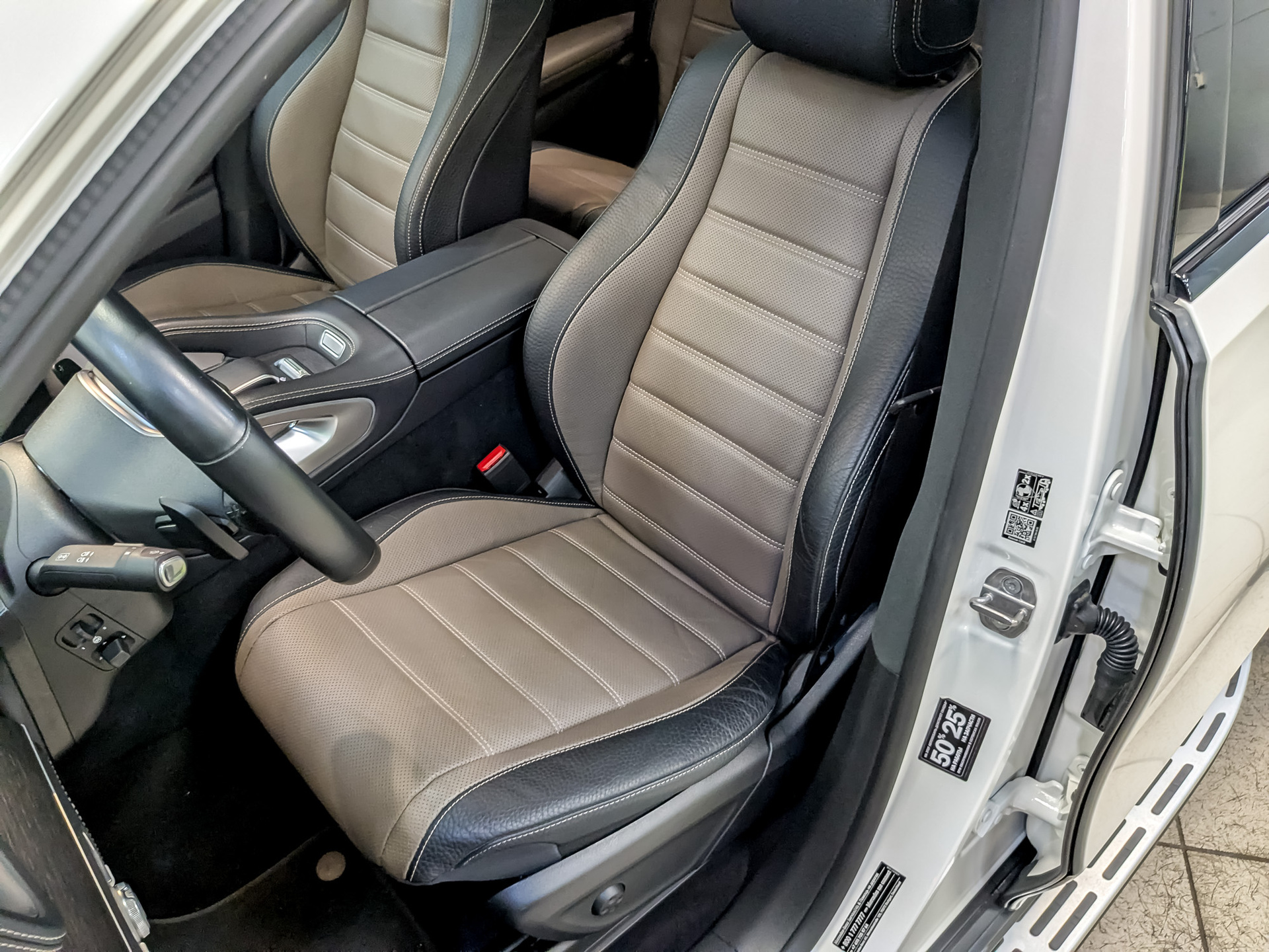 MERCEDES-BENZ GLS 3.00 (367 л.с), автомат, 2020, пробег 52 100 км