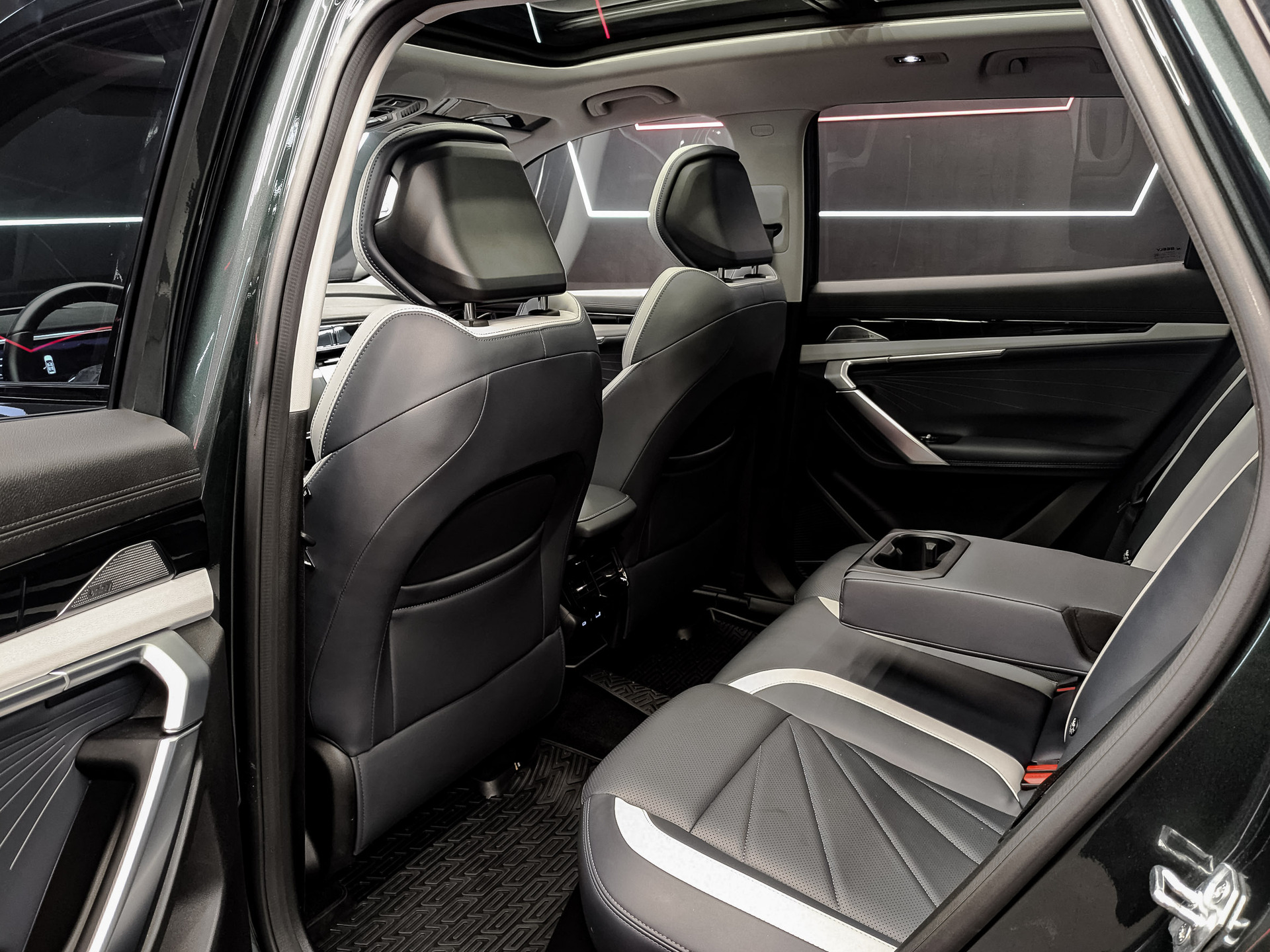 GEELY Atlas II 2.00 (200 л.с), автомат, 2024, пробег 43 903 км