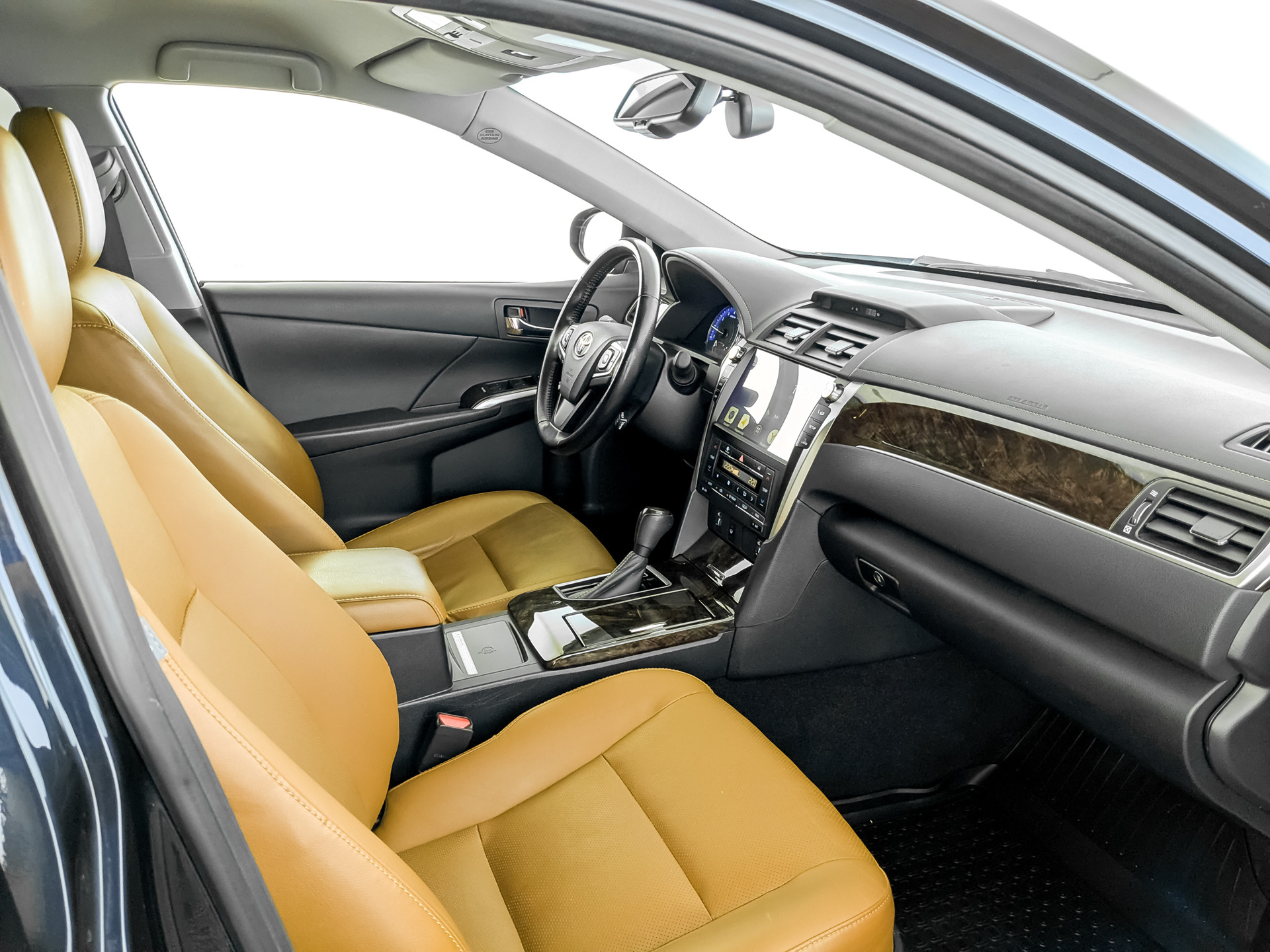 TOYOTA Camry 2.50 (181 л.с), автомат, 2017, пробег 52 500 км