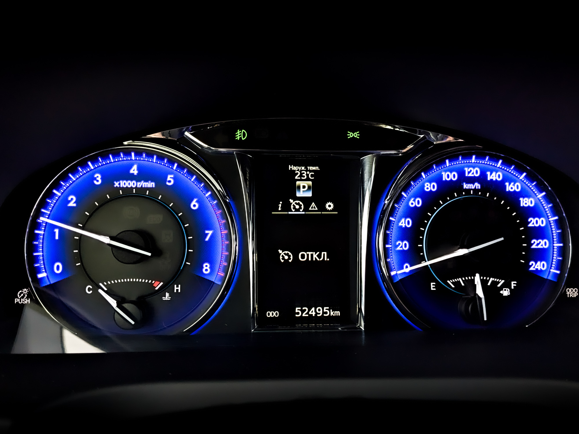 TOYOTA Camry 2.50 (181 л.с), автомат, 2017, пробег 52 500 км