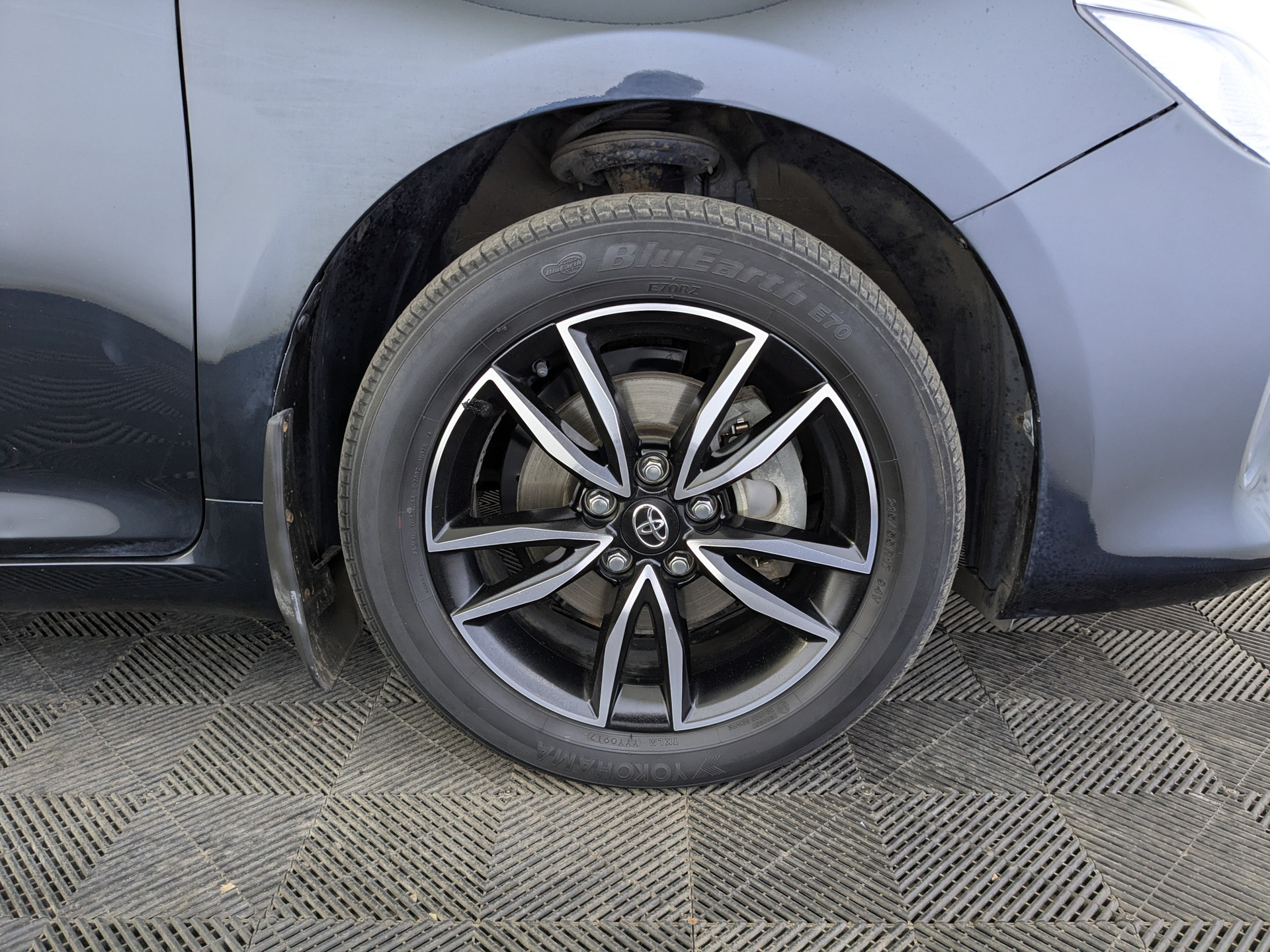 TOYOTA Camry 2.50 (181 л.с), автомат, 2017, пробег 52 500 км