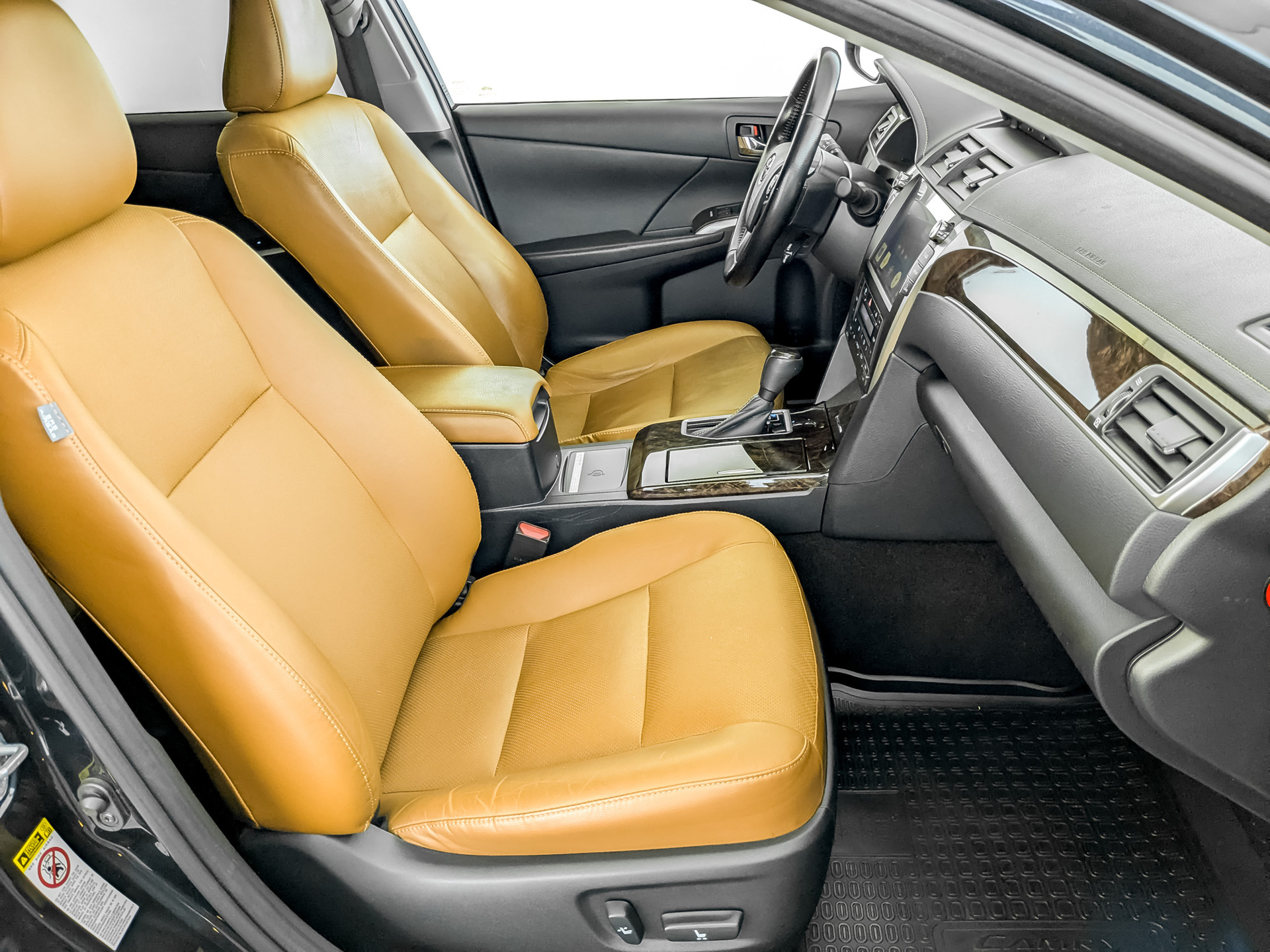 TOYOTA Camry 2.50 (181 л.с), автомат, 2017, пробег 52 500 км
