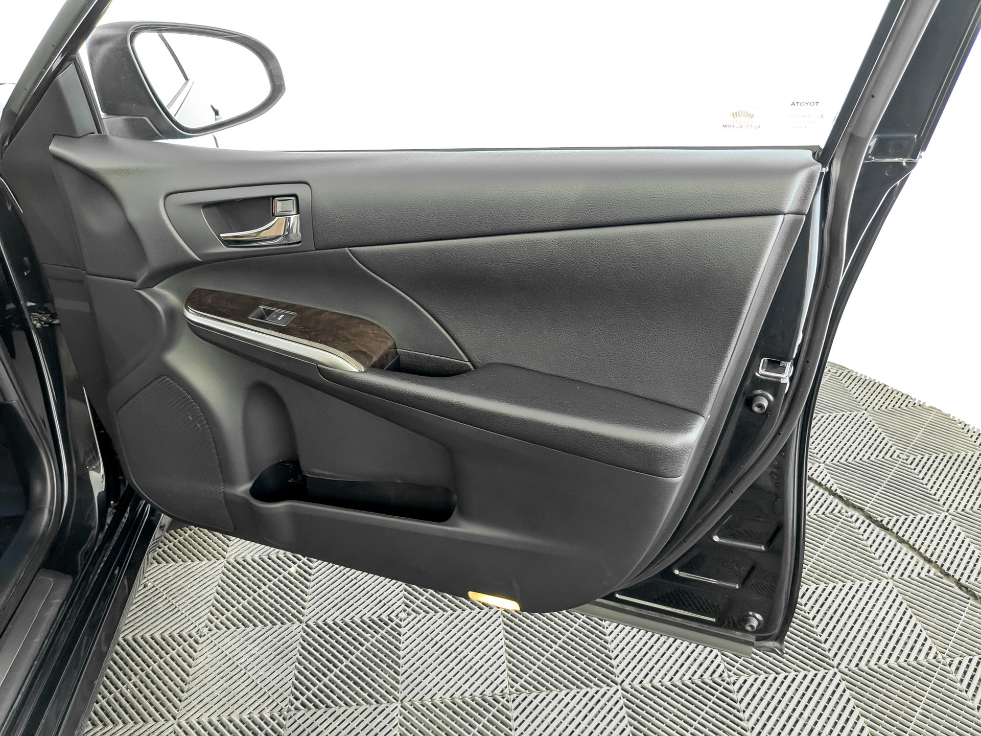 TOYOTA Camry 2.50 (181 л.с), автомат, 2017, пробег 52 500 км