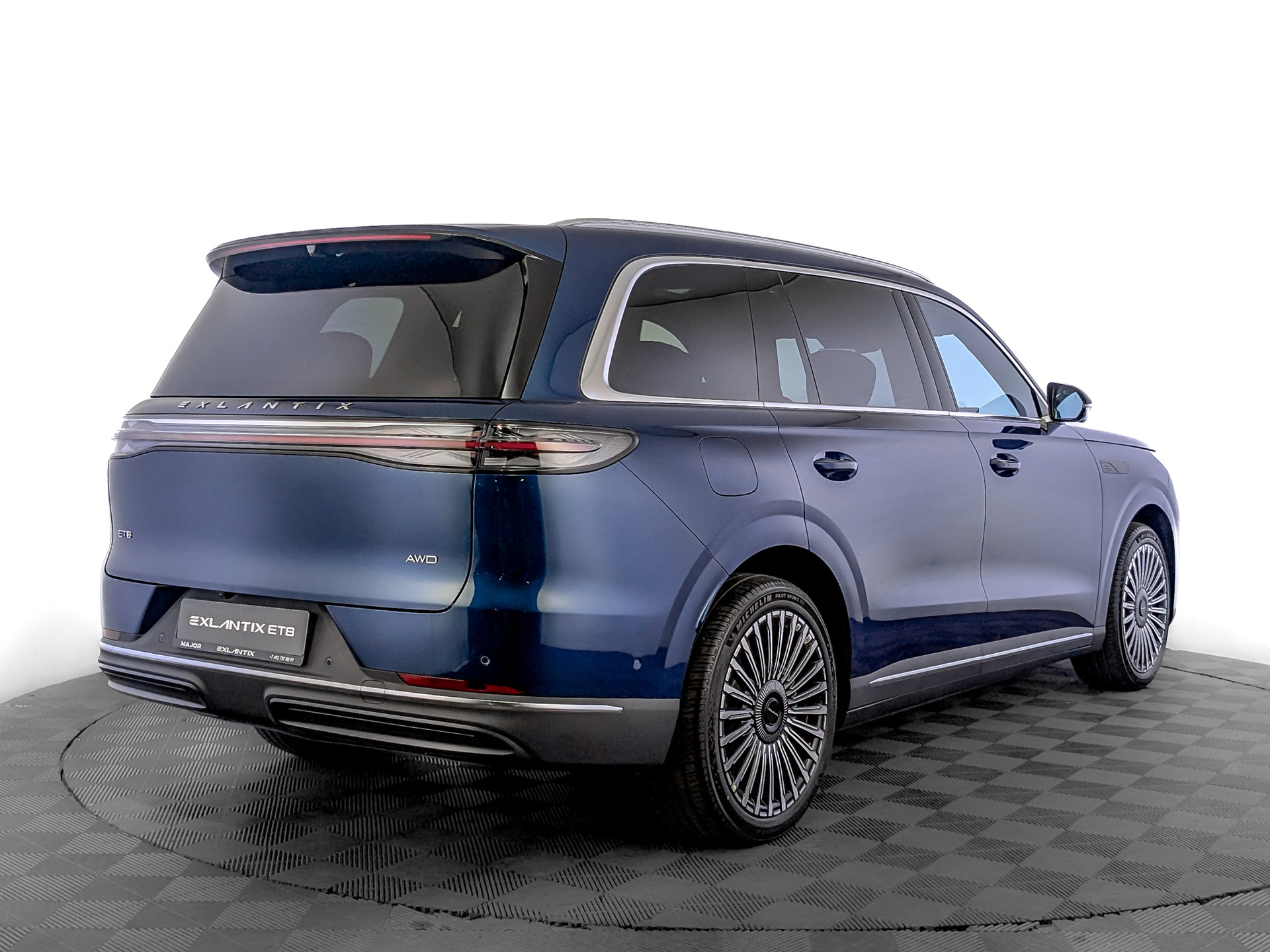EXLANTIX ET8 1.5 (190 л.с), АКПП, 2026, Полный привод