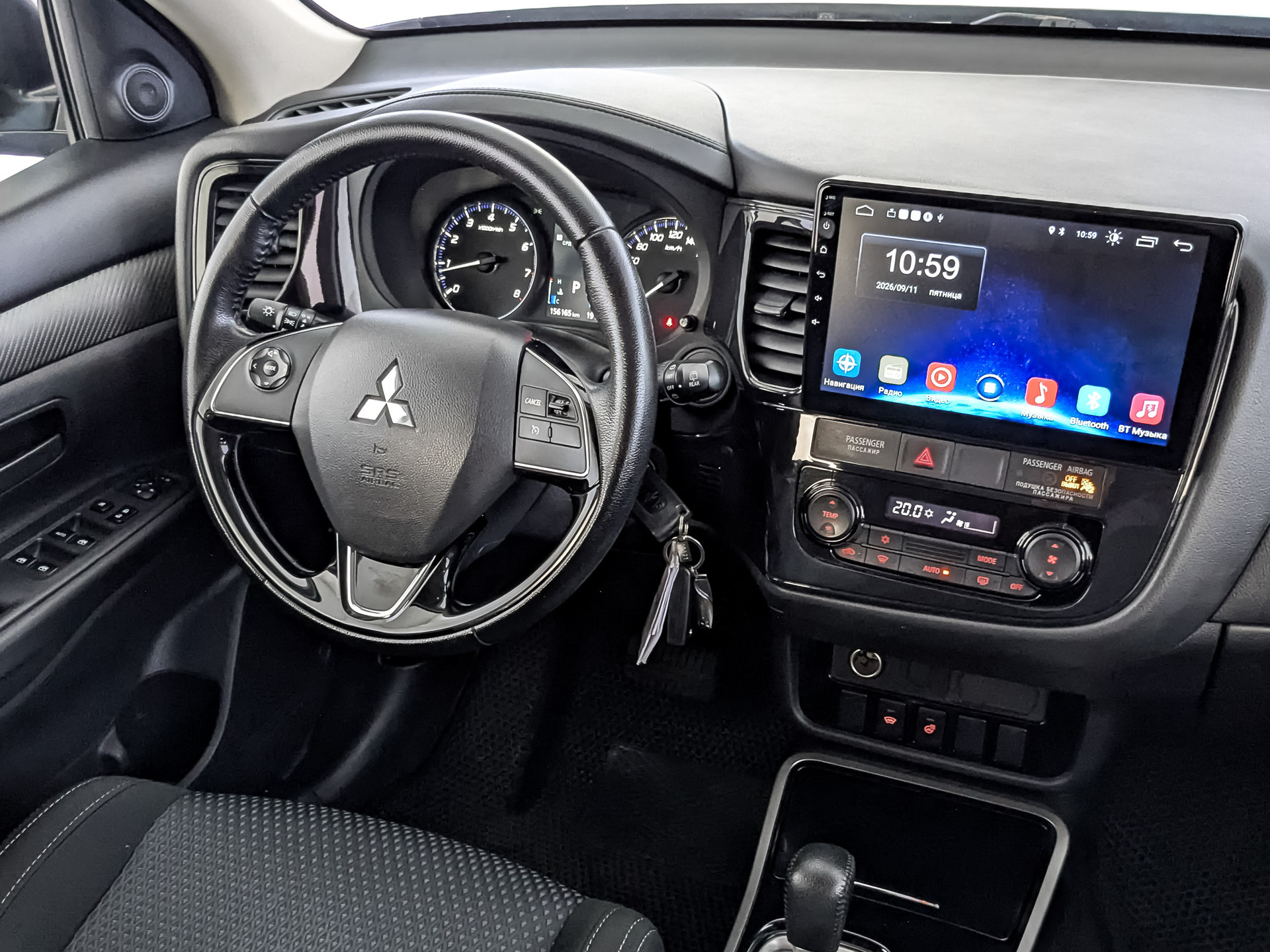 MITSUBISHI Outlander 2.00 (146 л.с), автомат, 2018, пробег 156 155 км