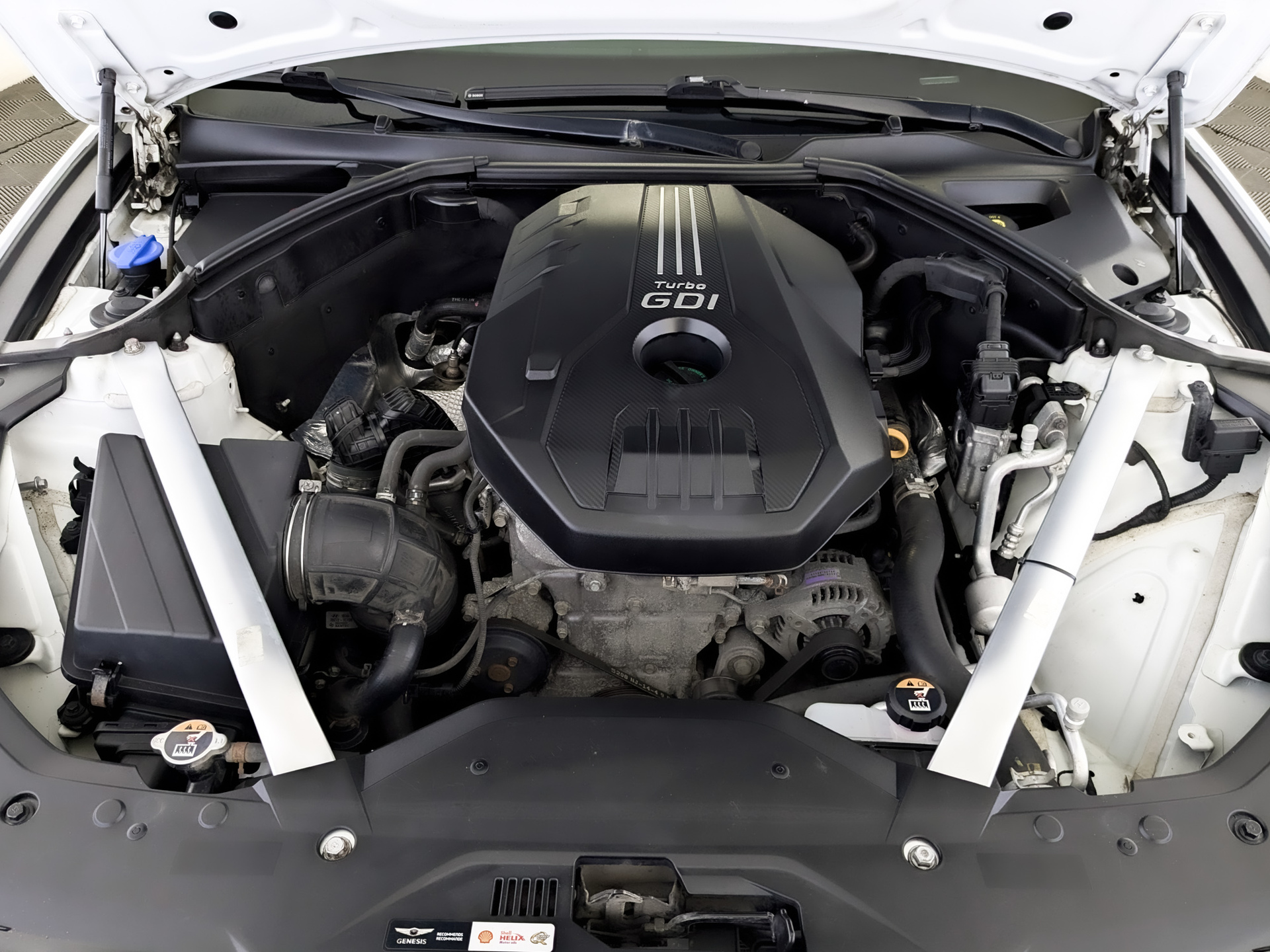 GENESIS G70 2.00 (247 л.с), автомат, 2021, пробег 124 724 км