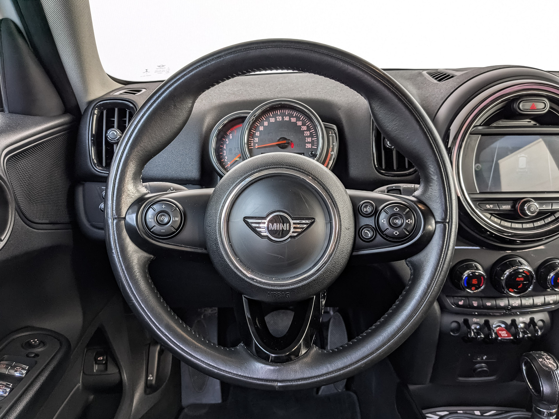 MINI Countryman 1.50 (136 л.с), автомат, 2018, пробег 105 224 км