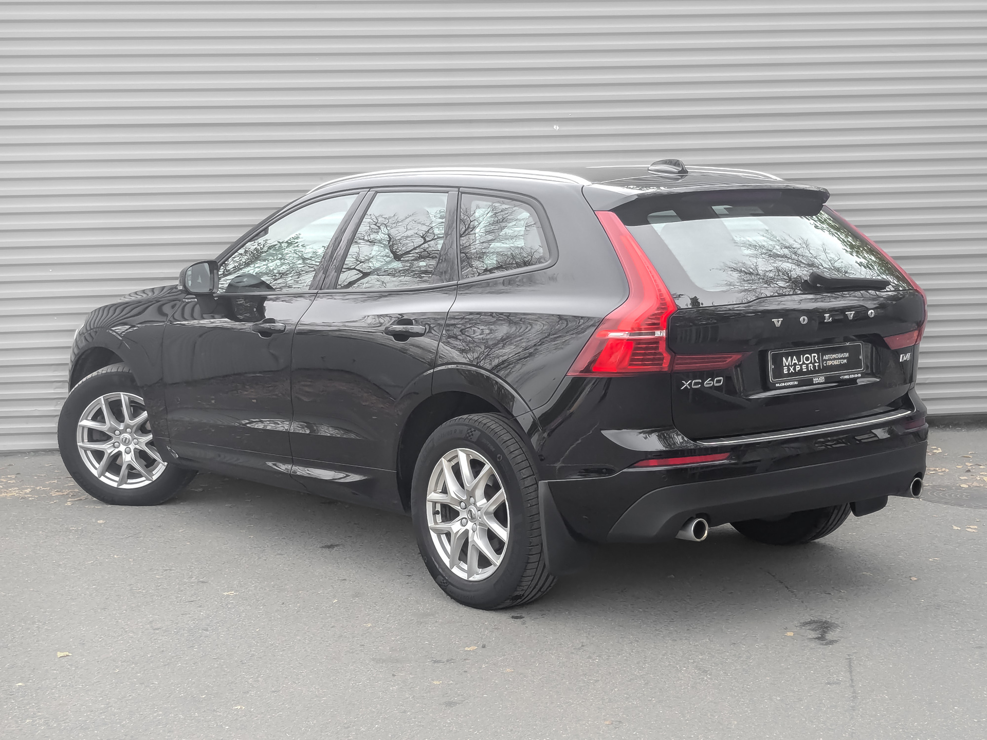 VOLVO XC60 2.00 (190 л.с), автомат, 2020, пробег 119 678 км