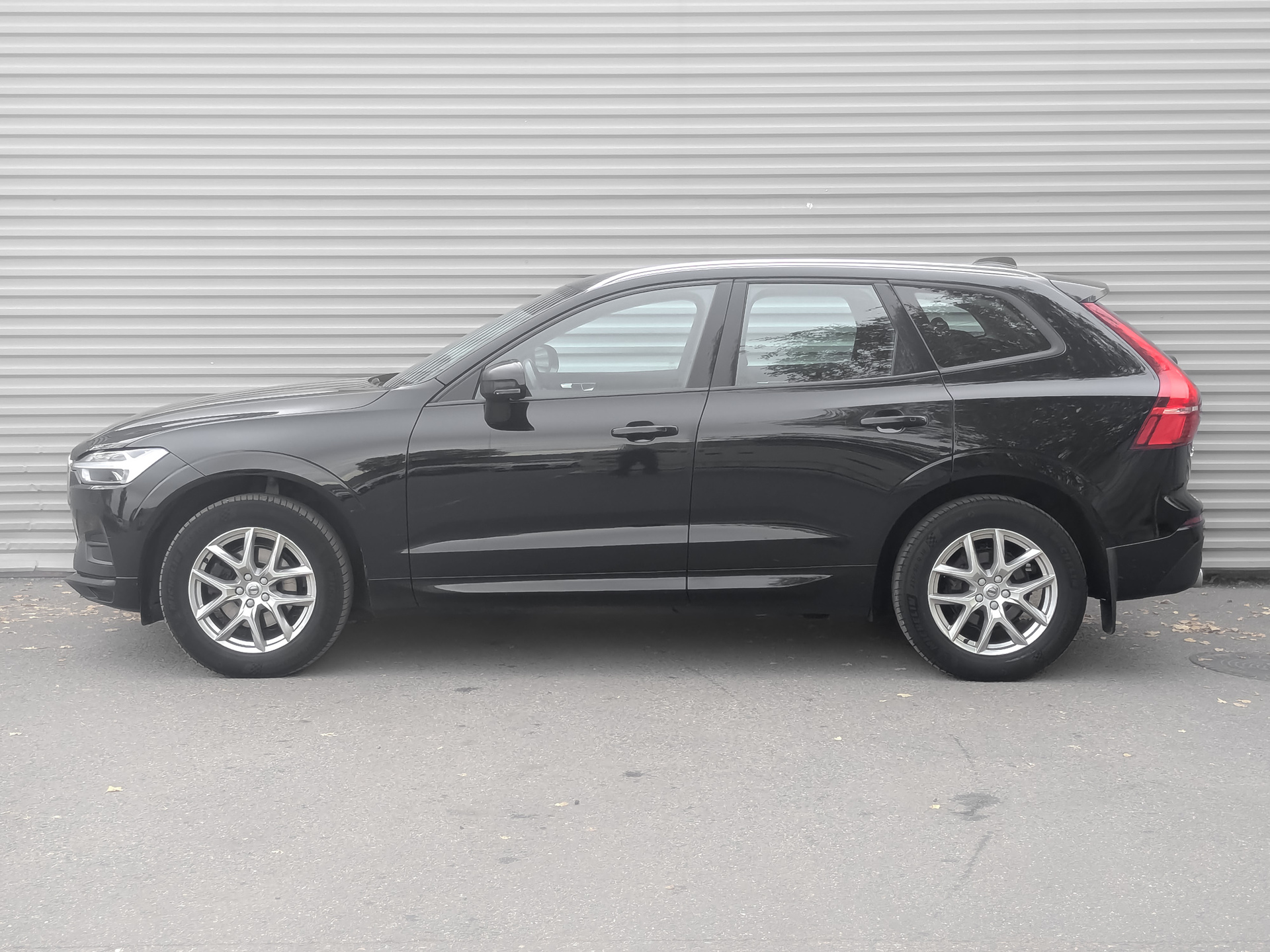 VOLVO XC60 2.00 (190 л.с), автомат, 2020, пробег 119 678 км