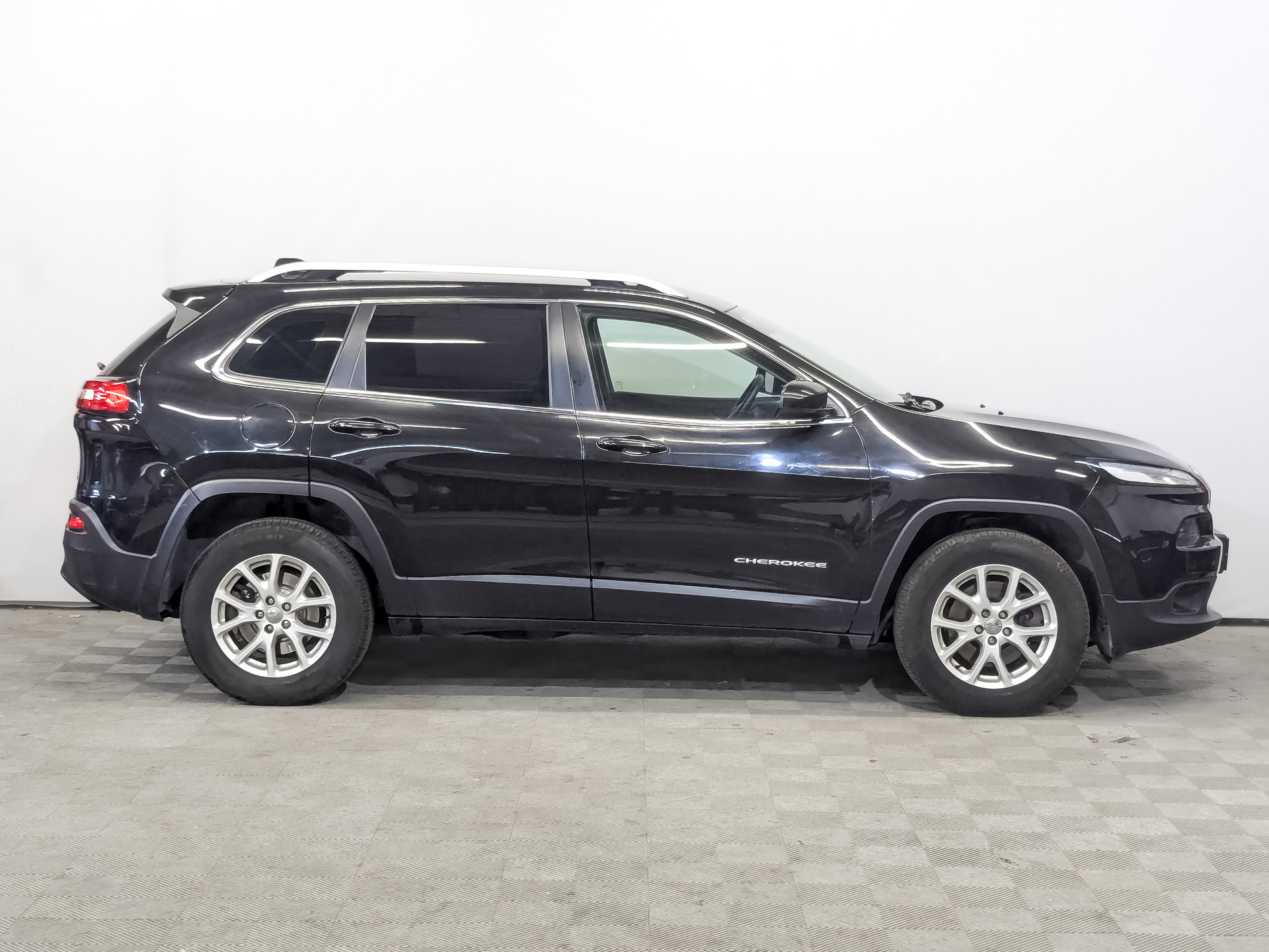 JEEP Cherokee 2.40 (177 л.с), автомат, 2014, пробег 113 676 км