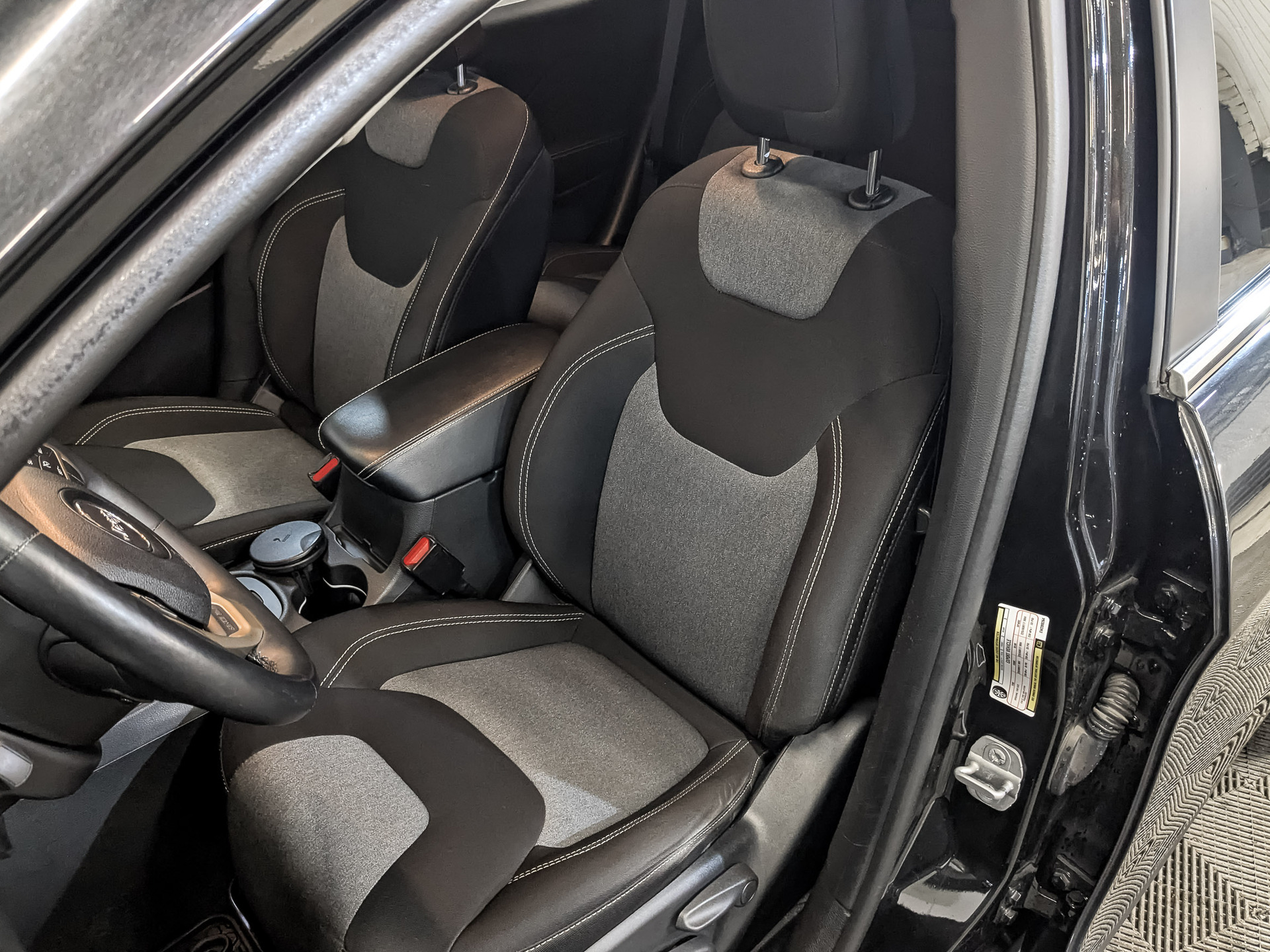 JEEP Cherokee 2.40 (177 л.с), автомат, 2014, пробег 113 676 км