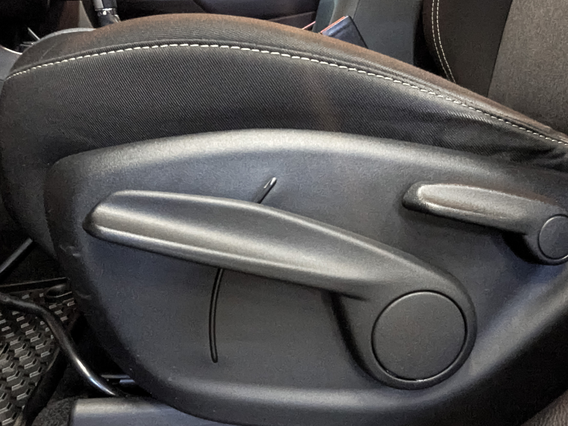 JEEP Cherokee 2.40 (177 л.с), автомат, 2014, пробег 113 676 км