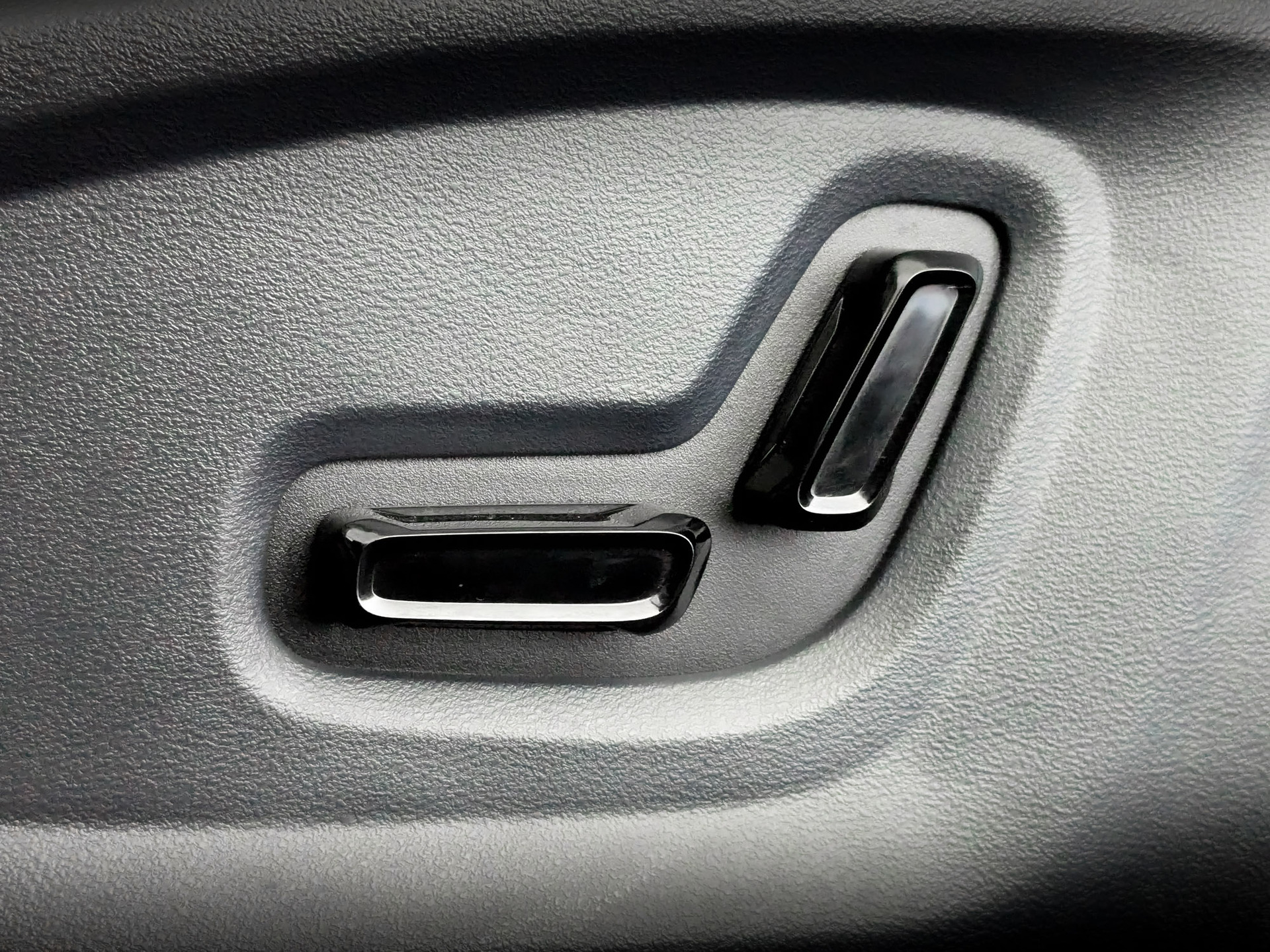 GEELY EX5 EM 1.50 (167 л.с), автомат, 2026, пробег 5 284 км