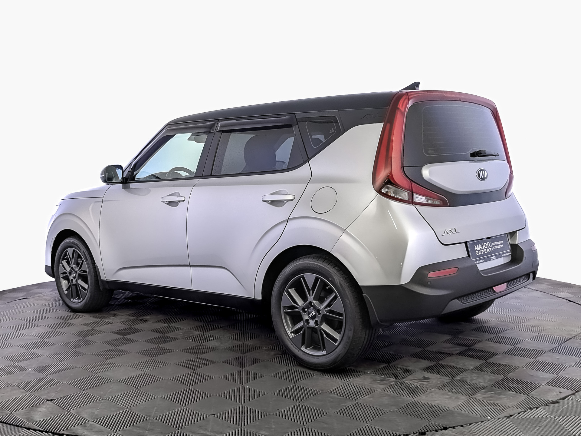 KIA Soul 1.60 (123 л.с), автомат, 2021, пробег 106 000 км