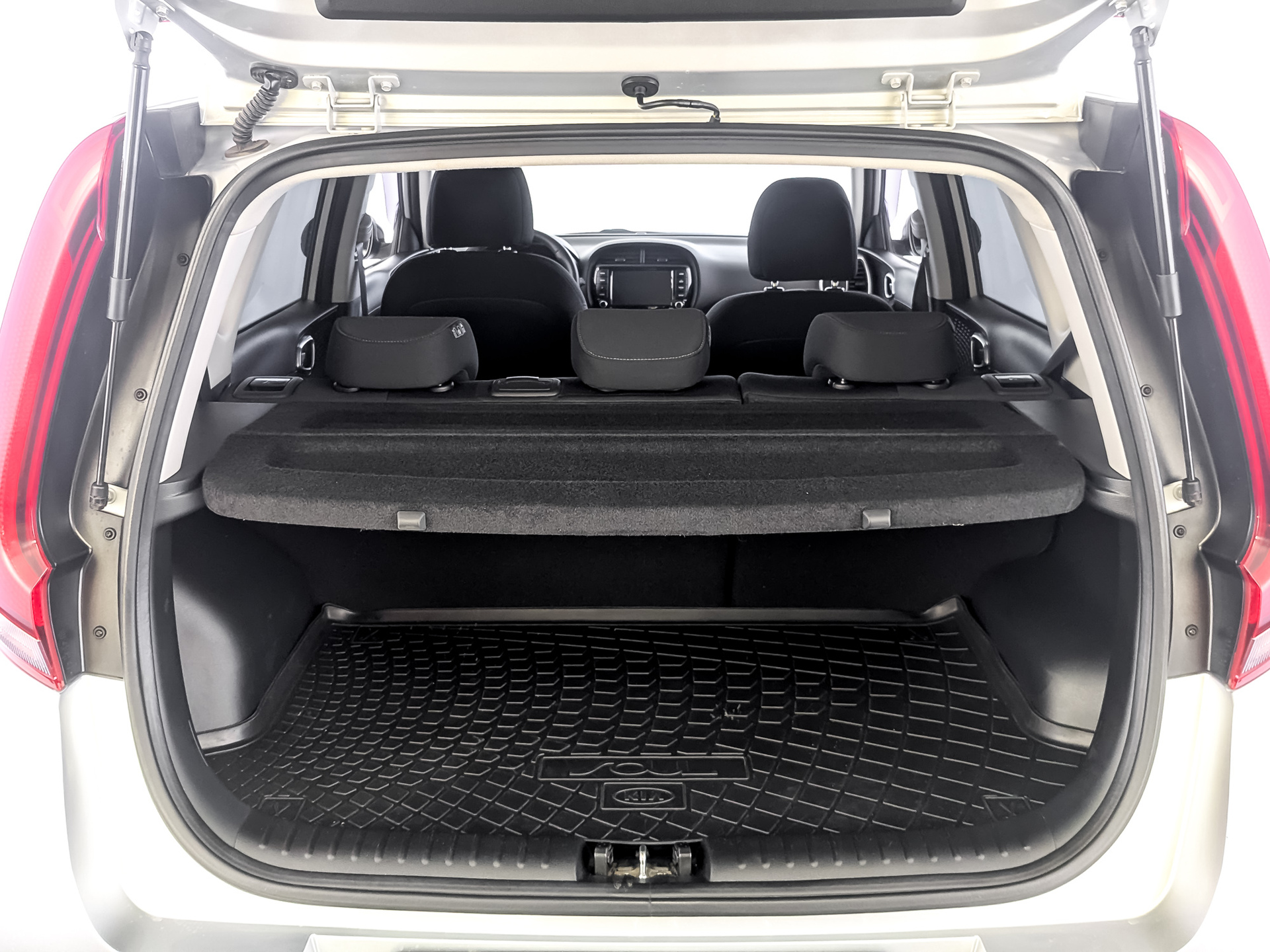 KIA Soul 1.60 (123 л.с), автомат, 2021, пробег 106 000 км