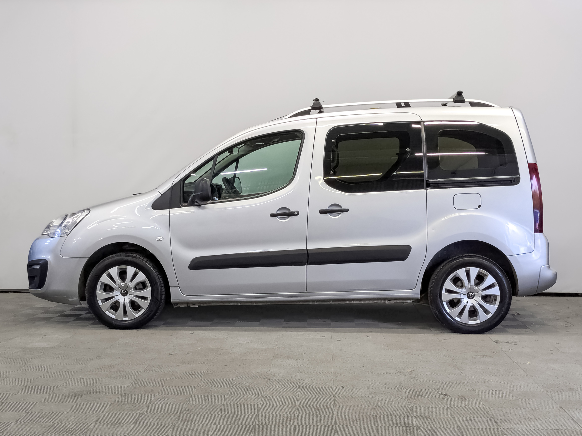 OPEL Combo 1.60 (115 л.с), автомат, 2021, пробег 82 804 км