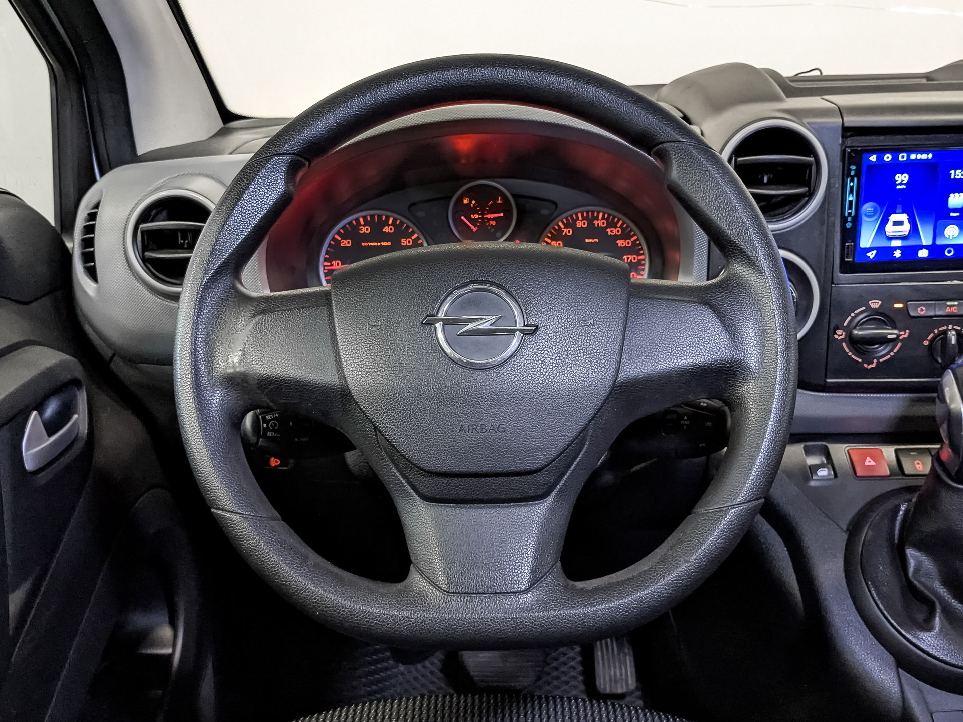 OPEL Combo 1.60 (115 л.с), автомат, 2021, пробег 82 804 км