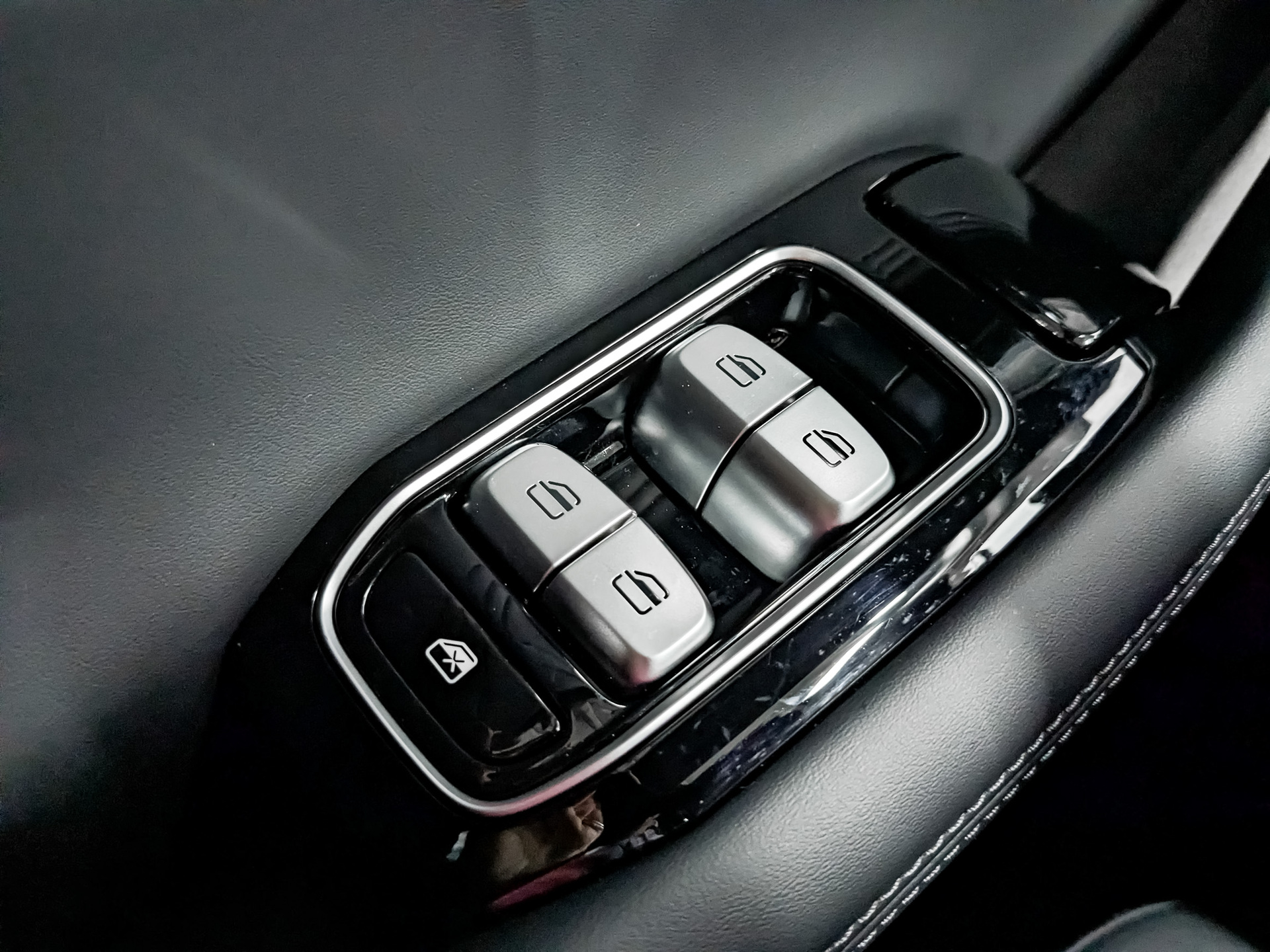 EXEED RX 2.00 (197 л.с), автомат, 2024, пробег 21 994 км