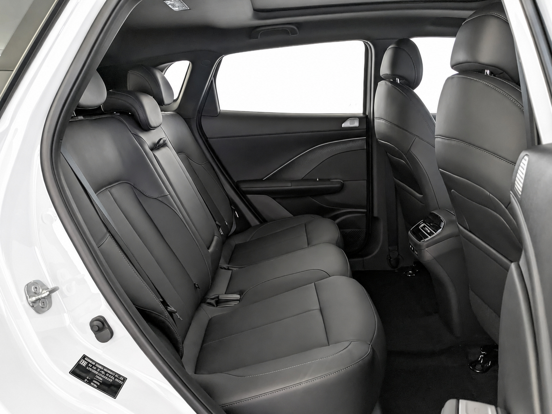 Фото Changan UNI-S Техно 1.5T/147 7RT Полный привод