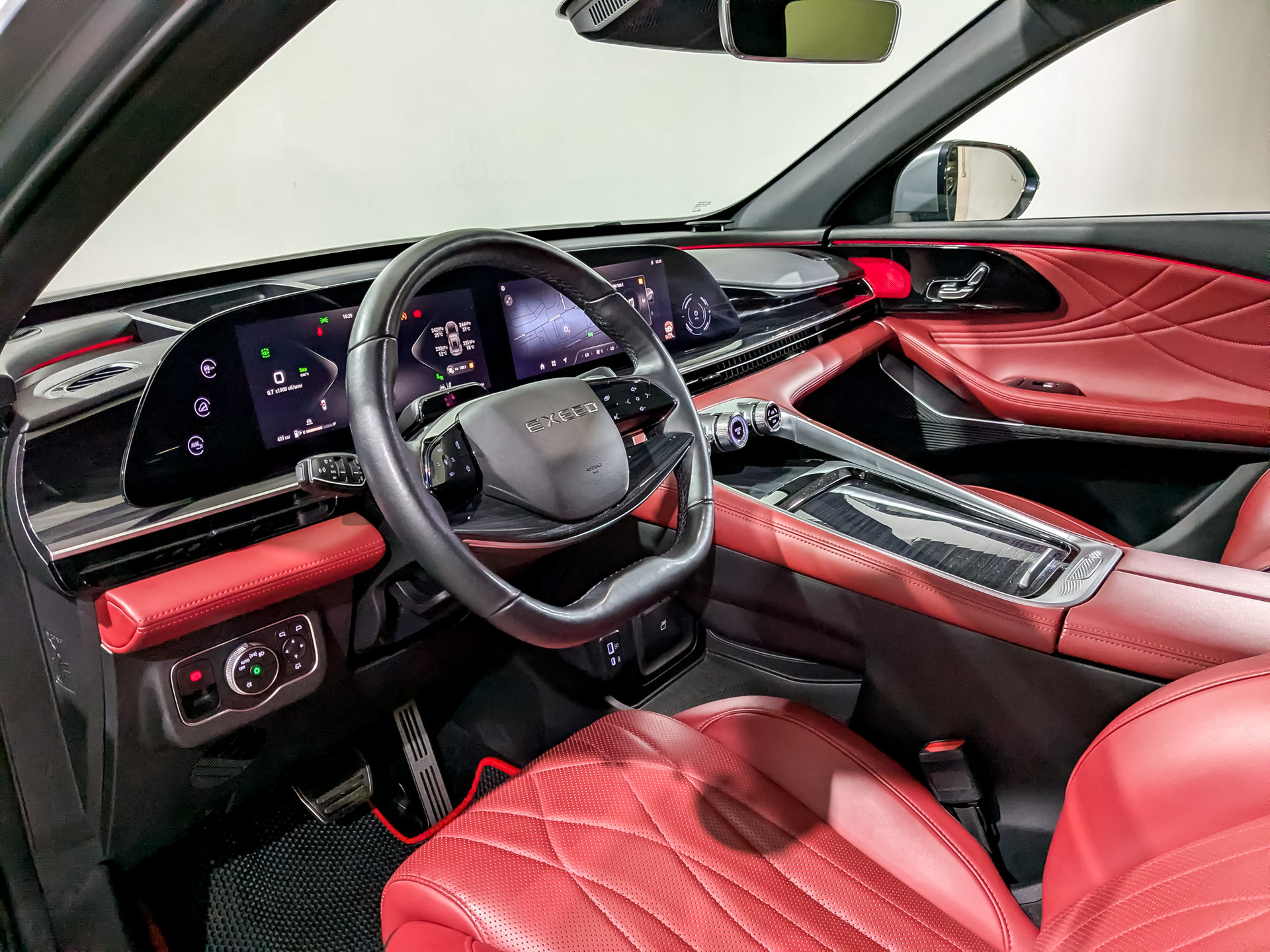 EXEED RX 2.00 (249 л.с), автомат, 2023, пробег 70 852 км