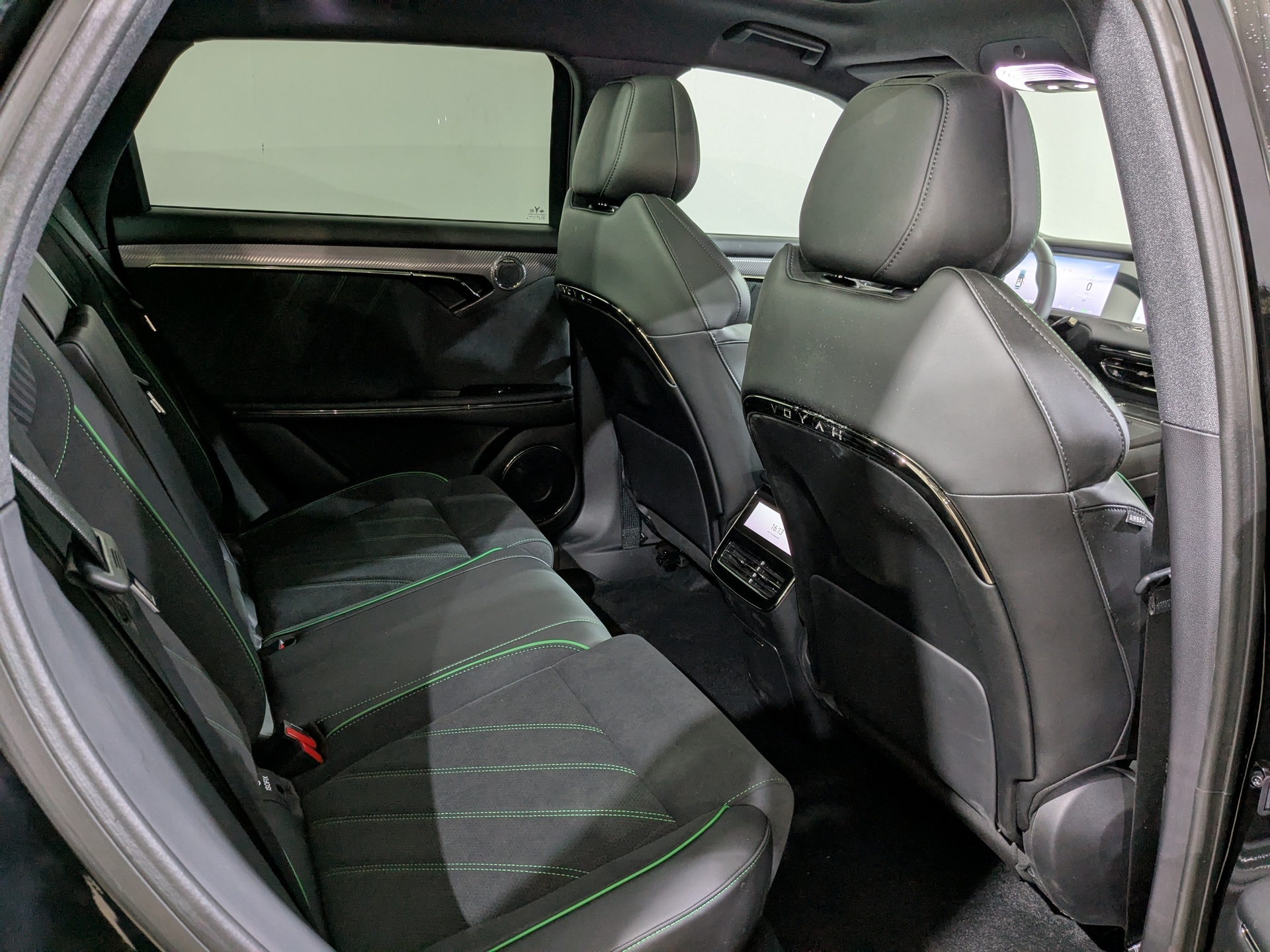 Фото Voyah Free FL EVR SPORT+ 1.5ELH/224 43кВт 4WD